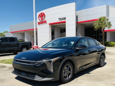 2025 Kia K4 LXS