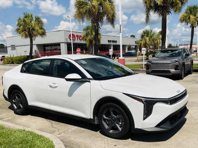 2025 Kia K4 LXS