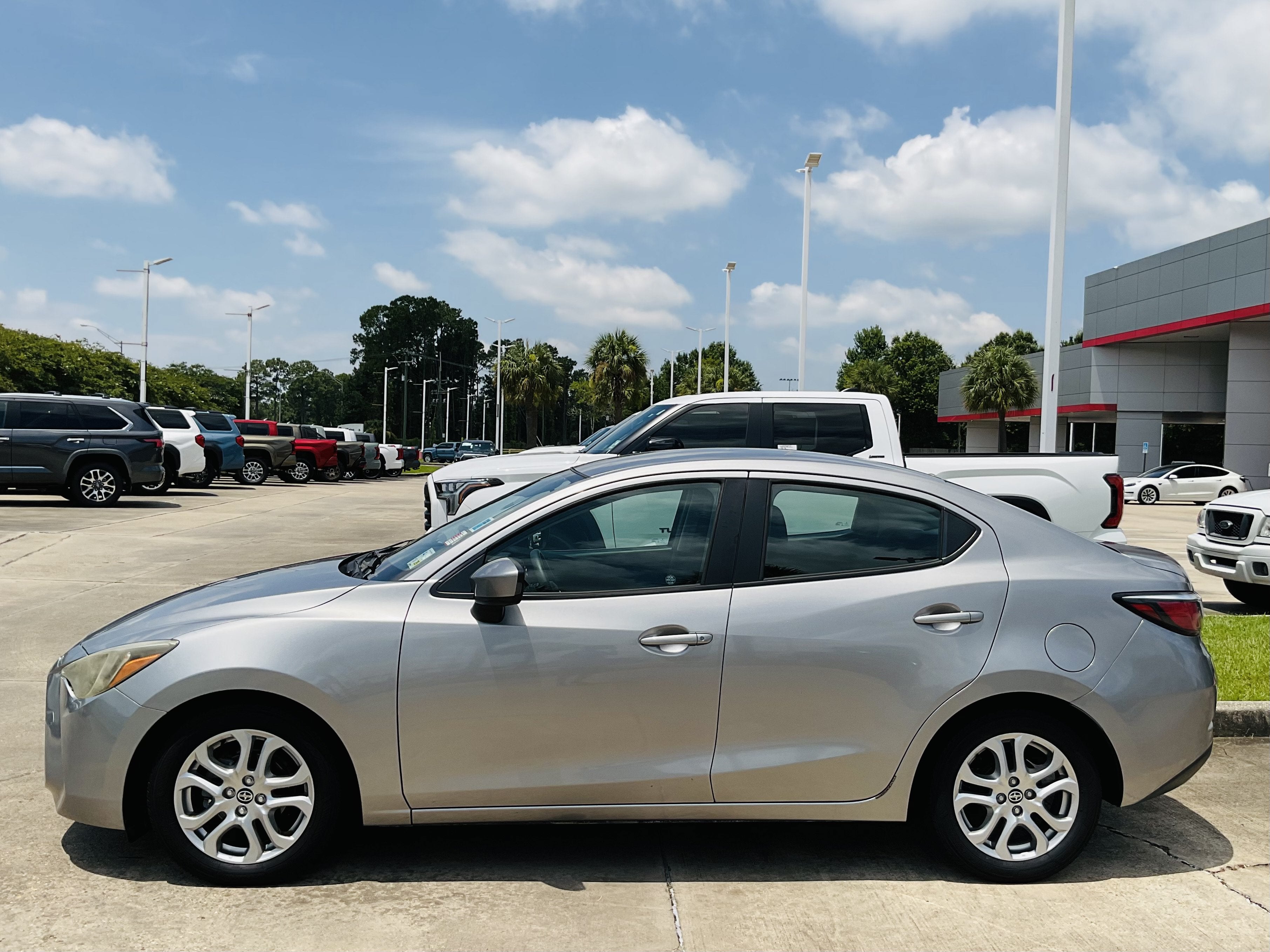 2016 Scion SCION iA 4dr Sdn Man (Natl)