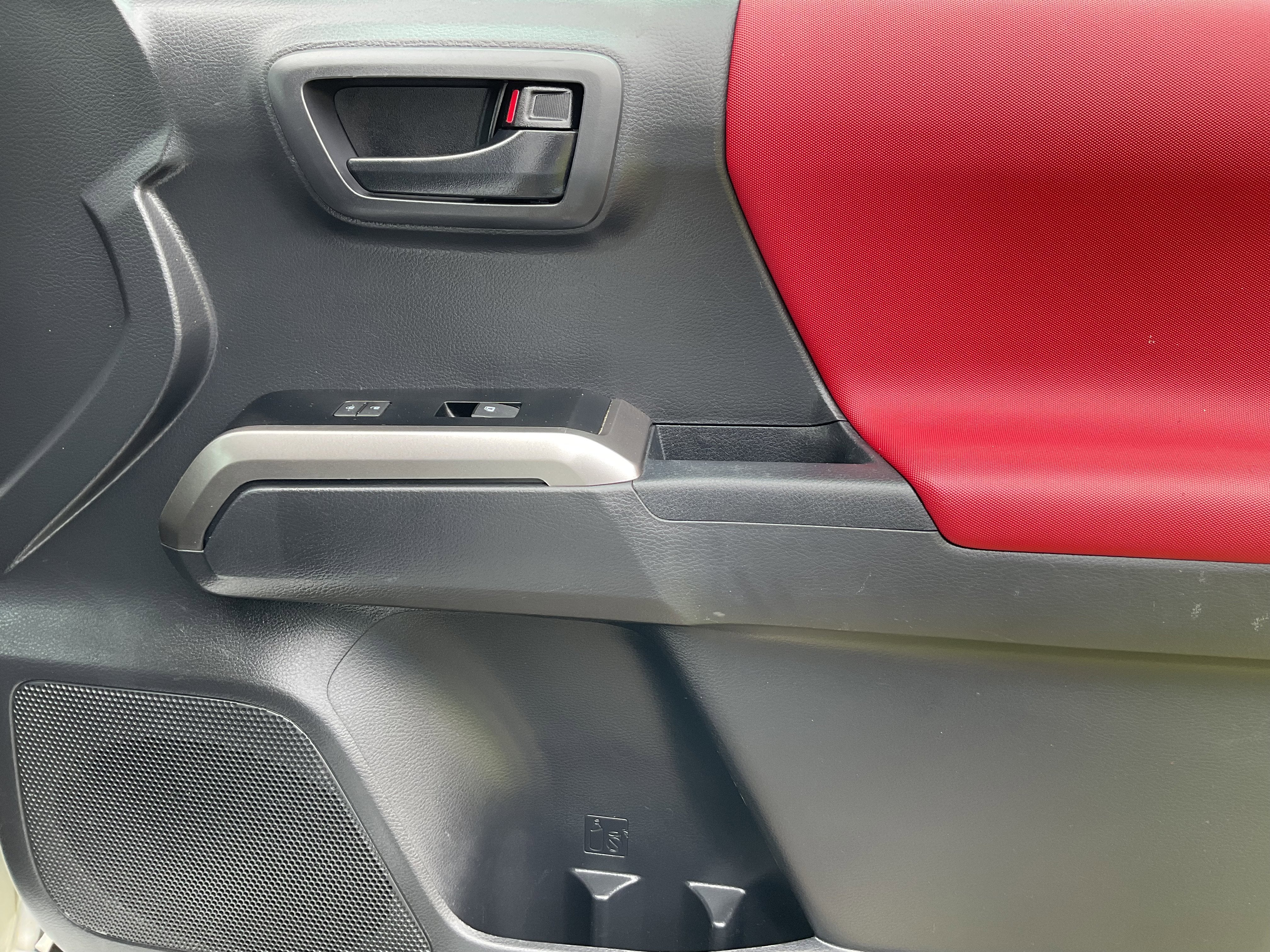 2023 Toyota TACOMA SR5 SR5