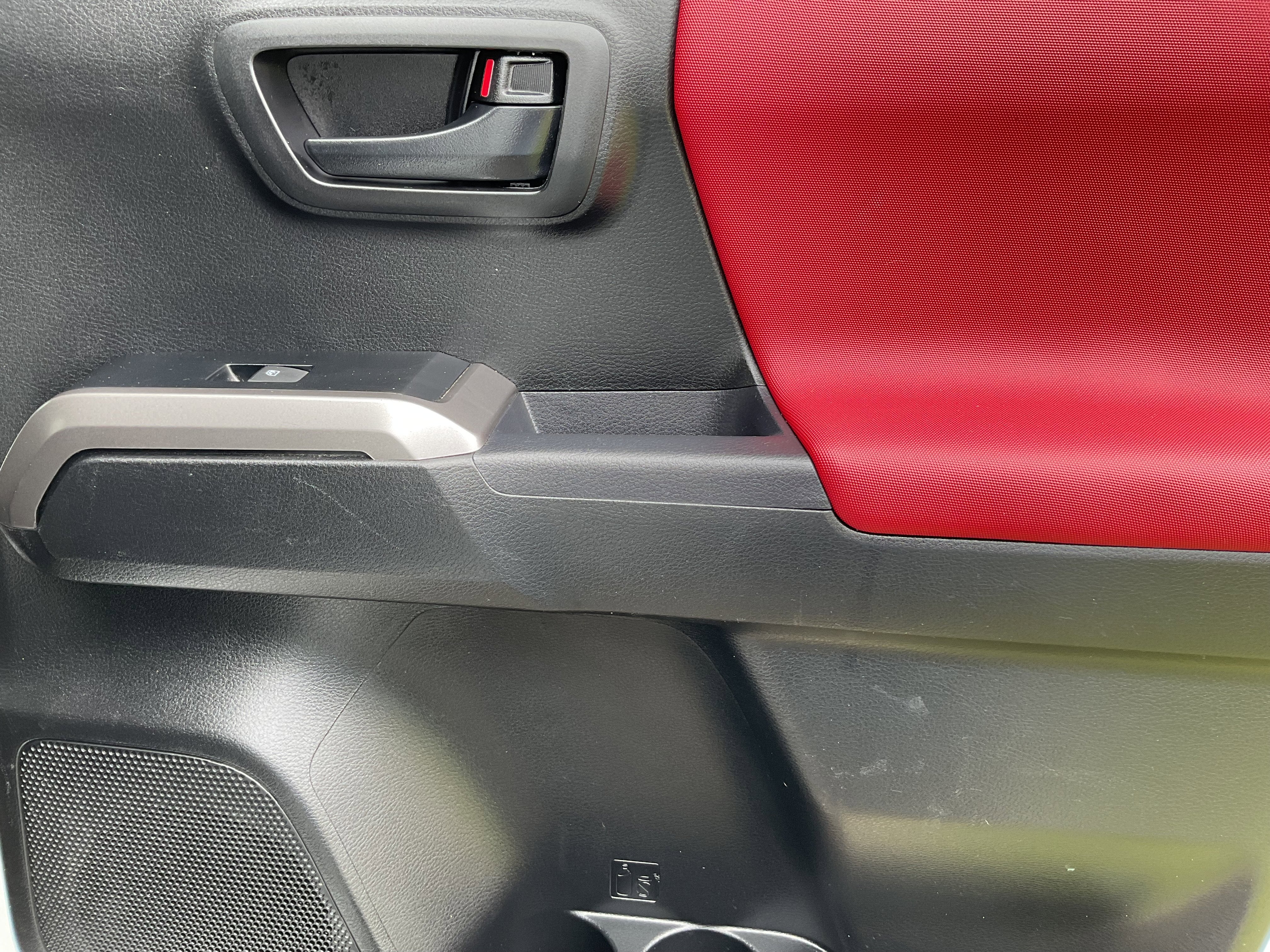 2023 Toyota TACOMA SR5 SR5