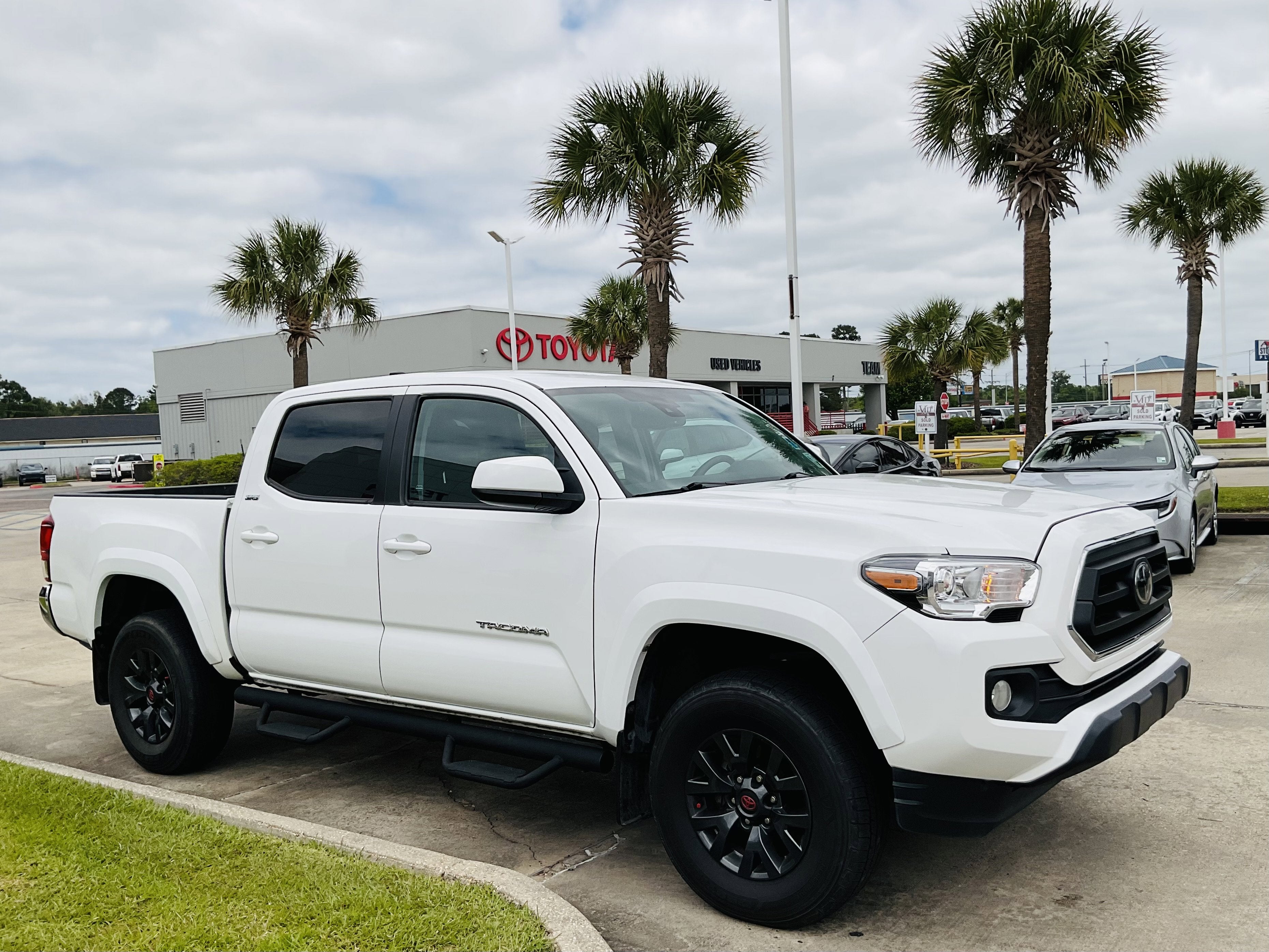 2023 Toyota TACOMA SR5 SR5