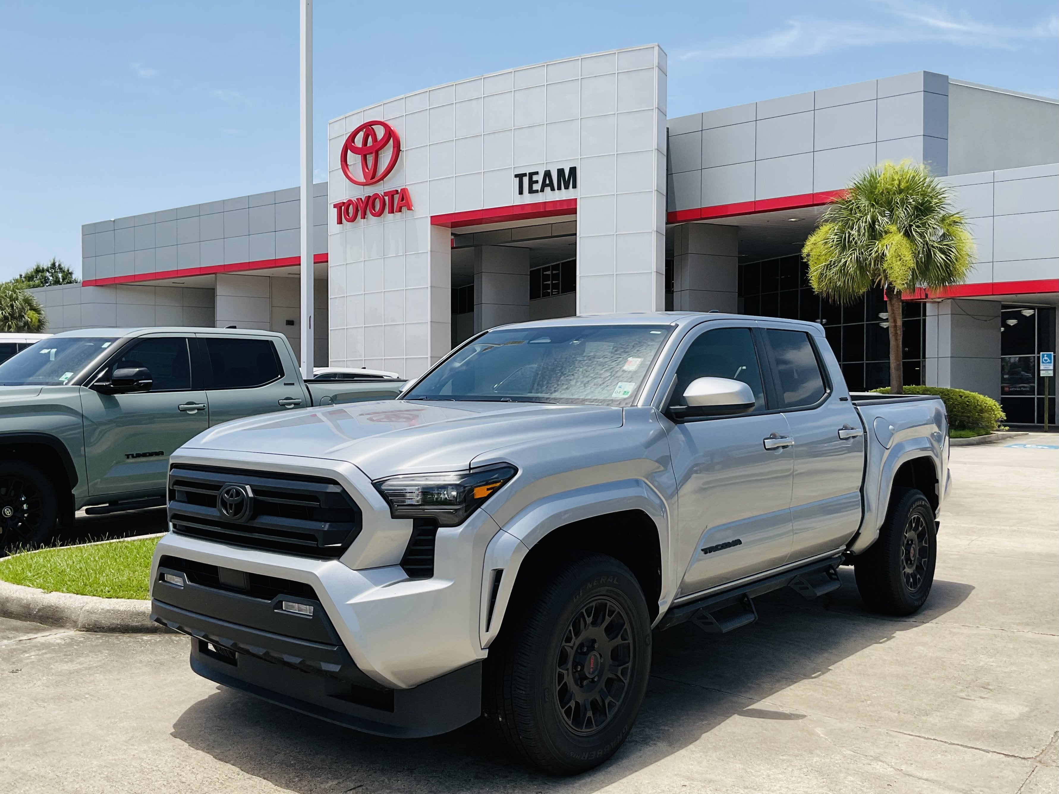 2025 Toyota Tacoma SR5