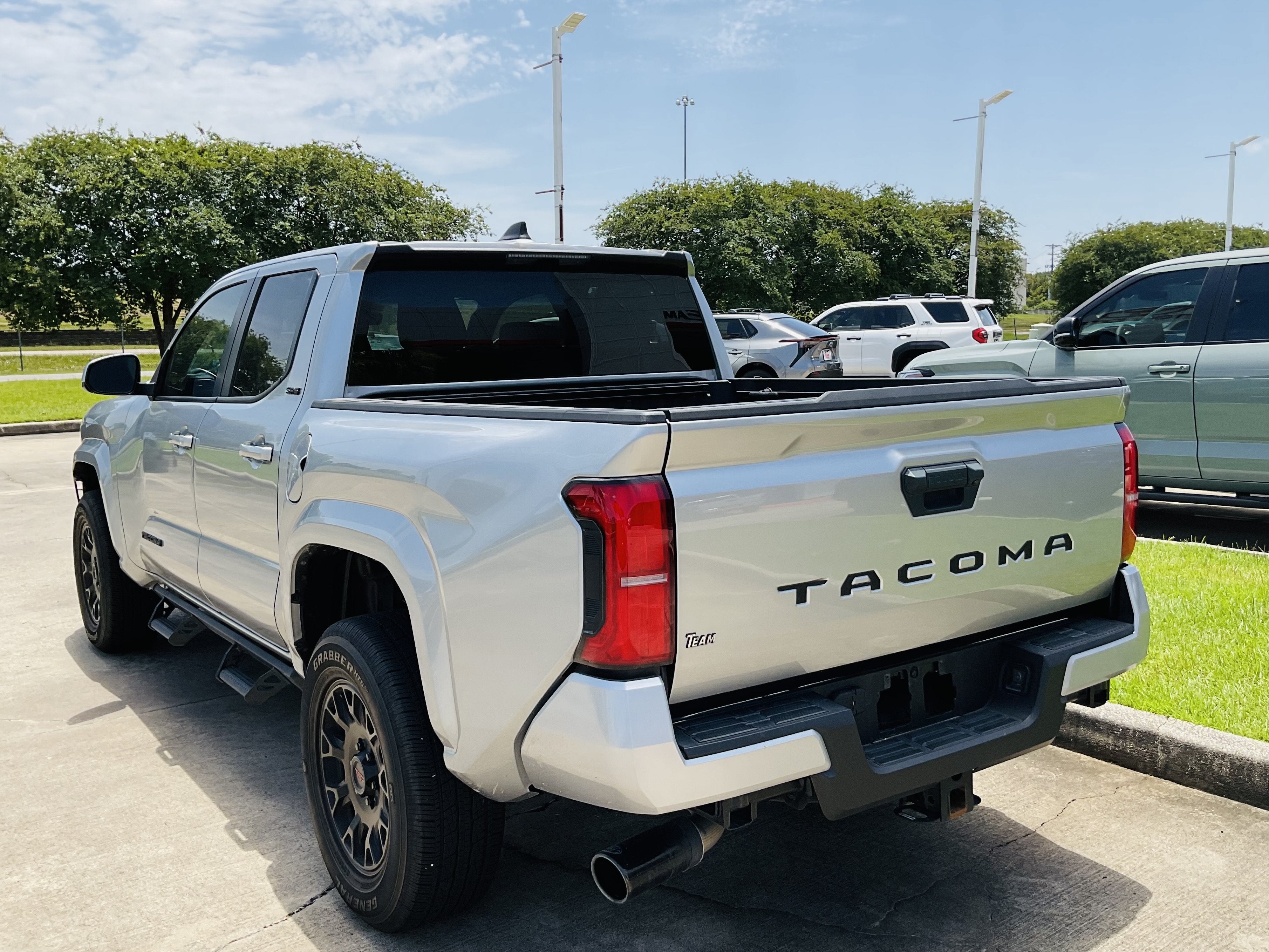 2025 Toyota Tacoma SR5