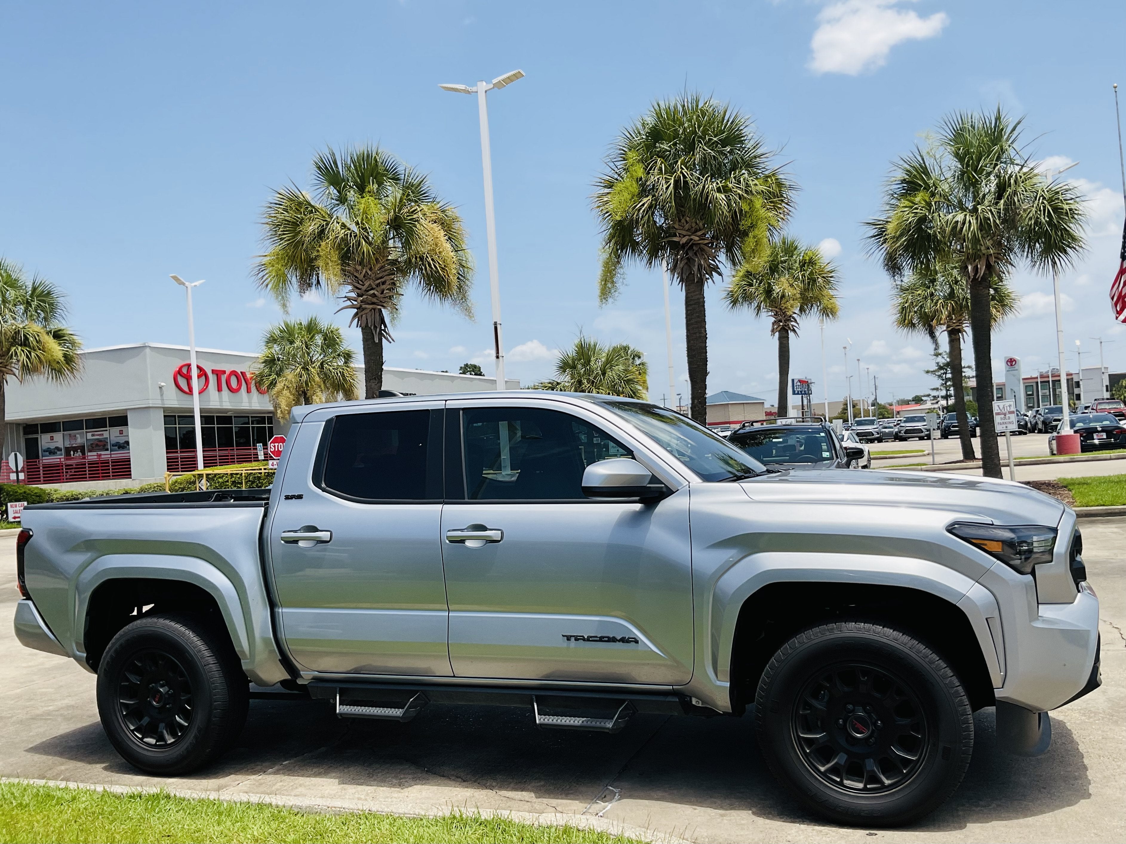 2025 Toyota Tacoma SR5