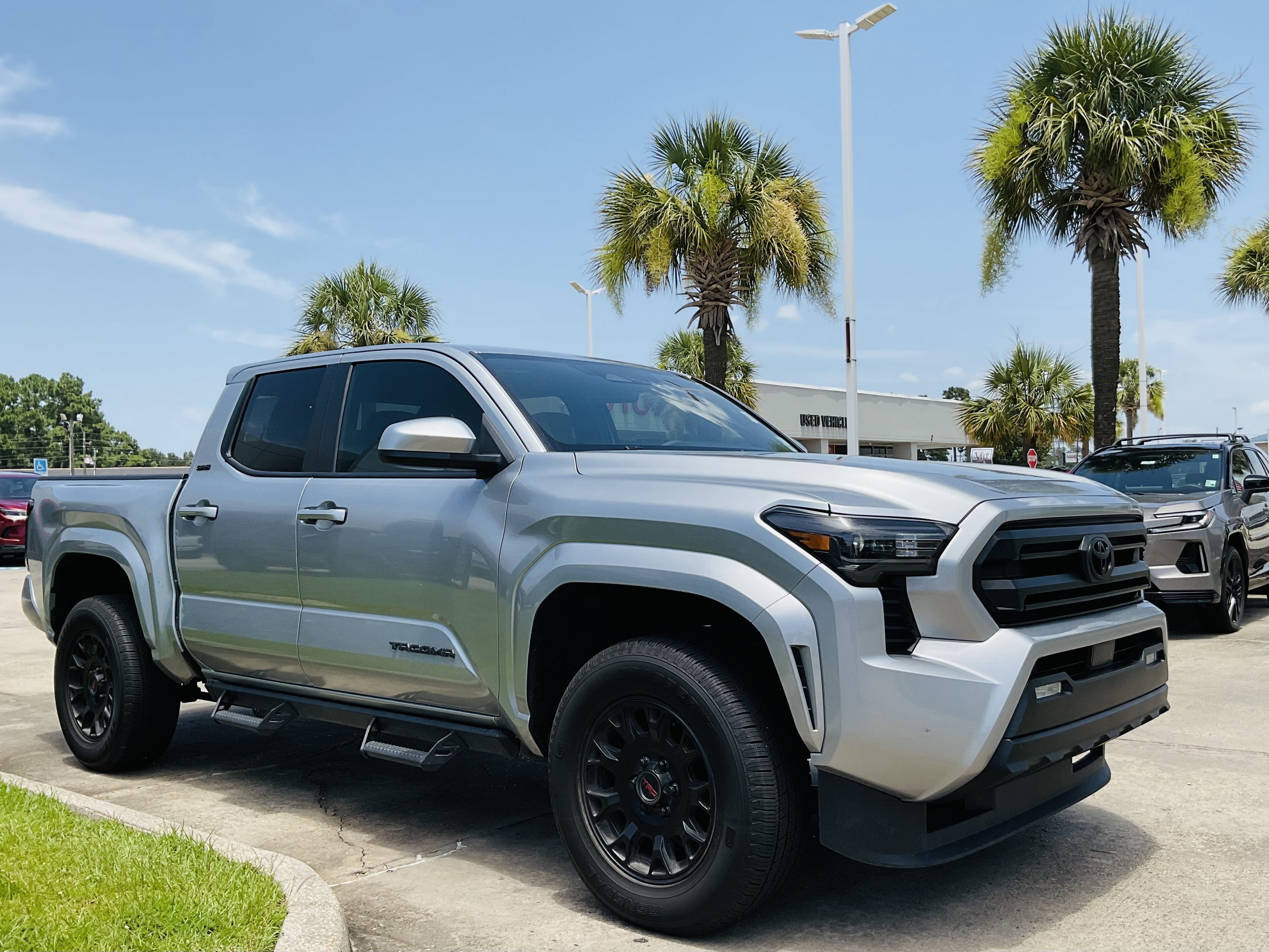 2025 Toyota Tacoma SR5