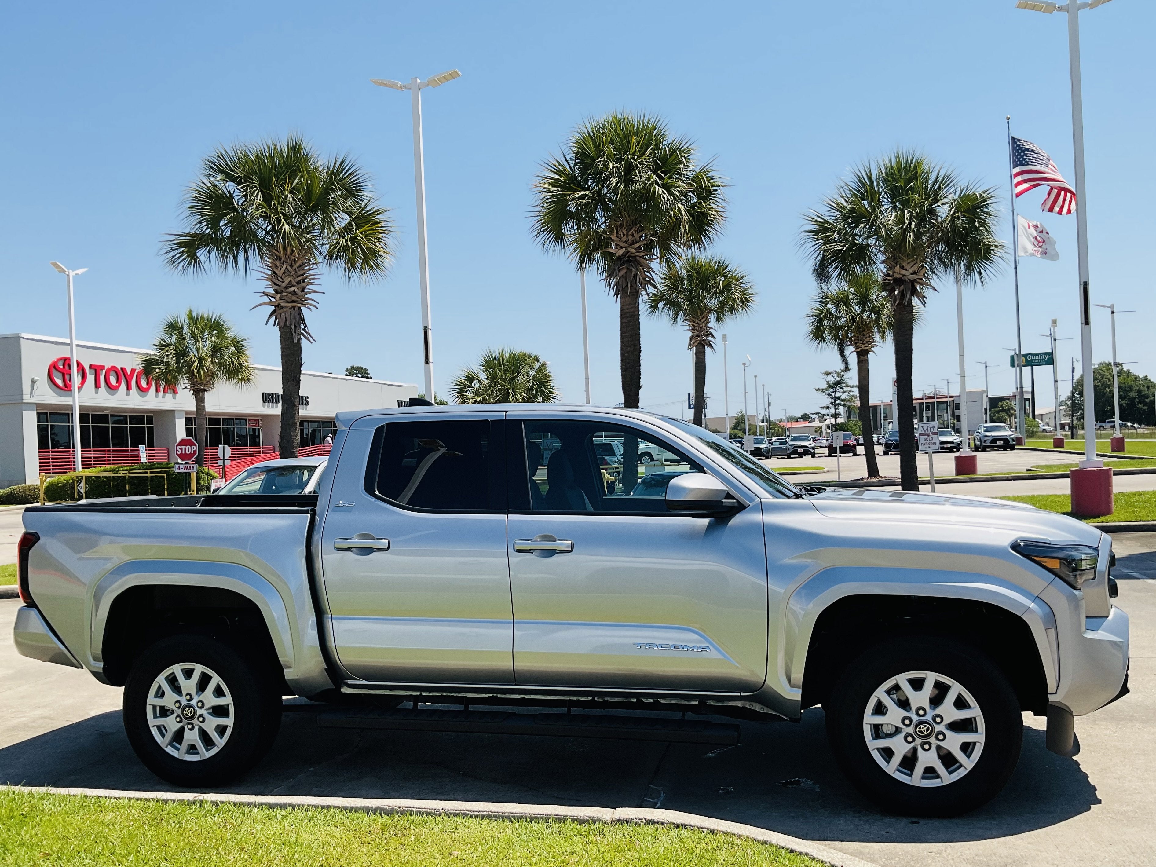 2024 Toyota TACOMA SR5 SR5