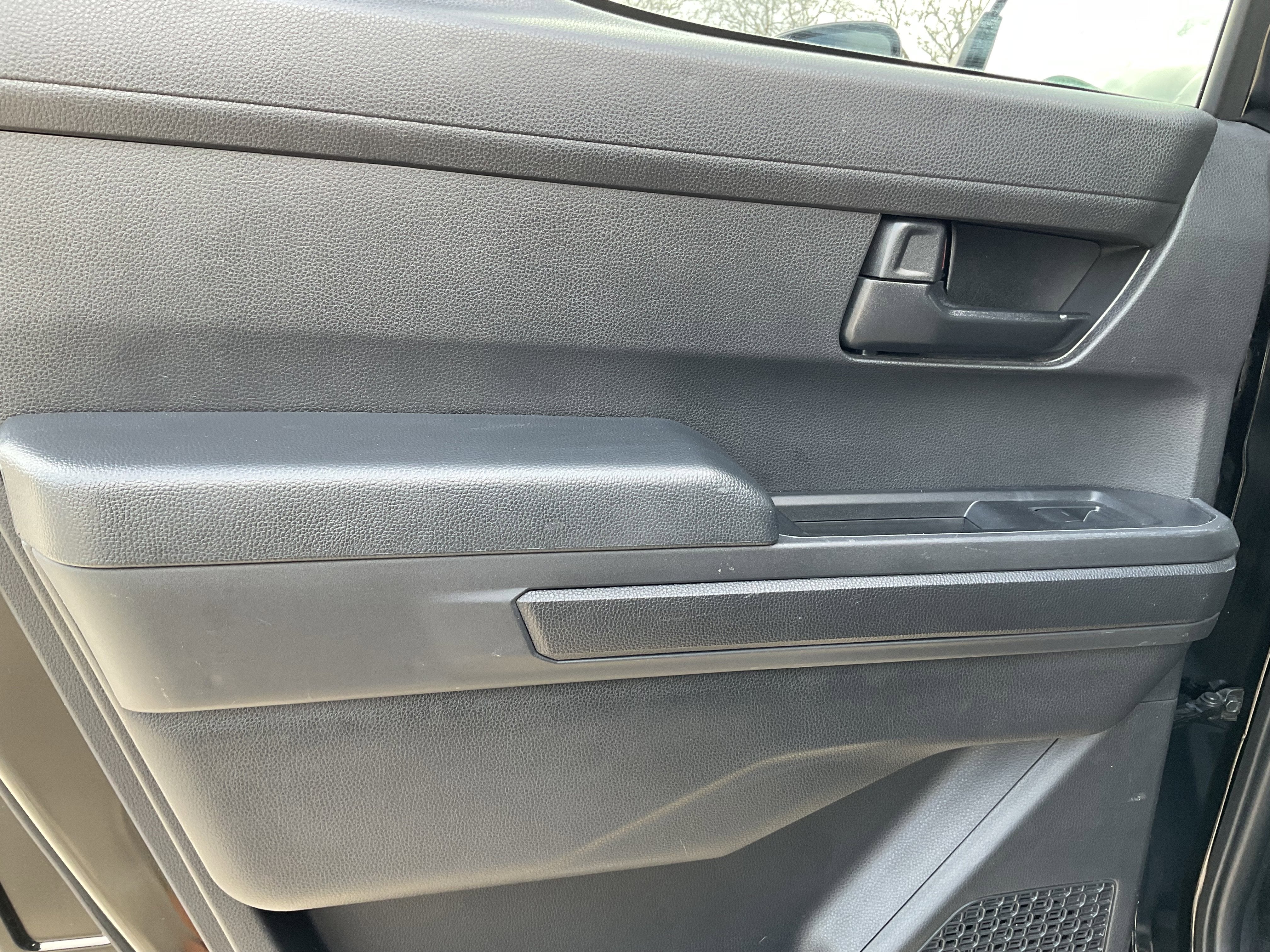 2024 Toyota TACOMA SR5 SR5