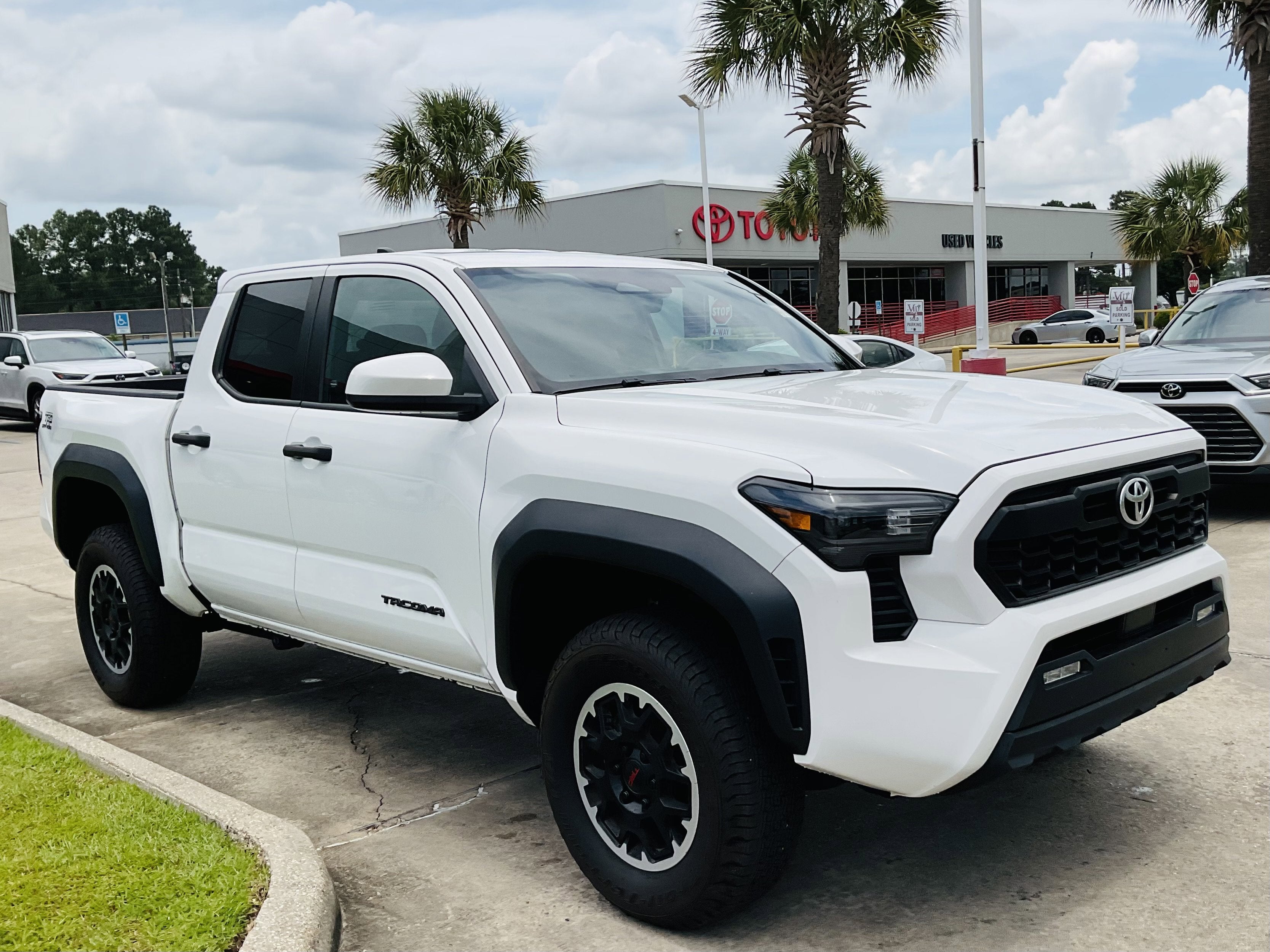 2024 Toyota TACOMA TRD OFFRD TRD Off Road
