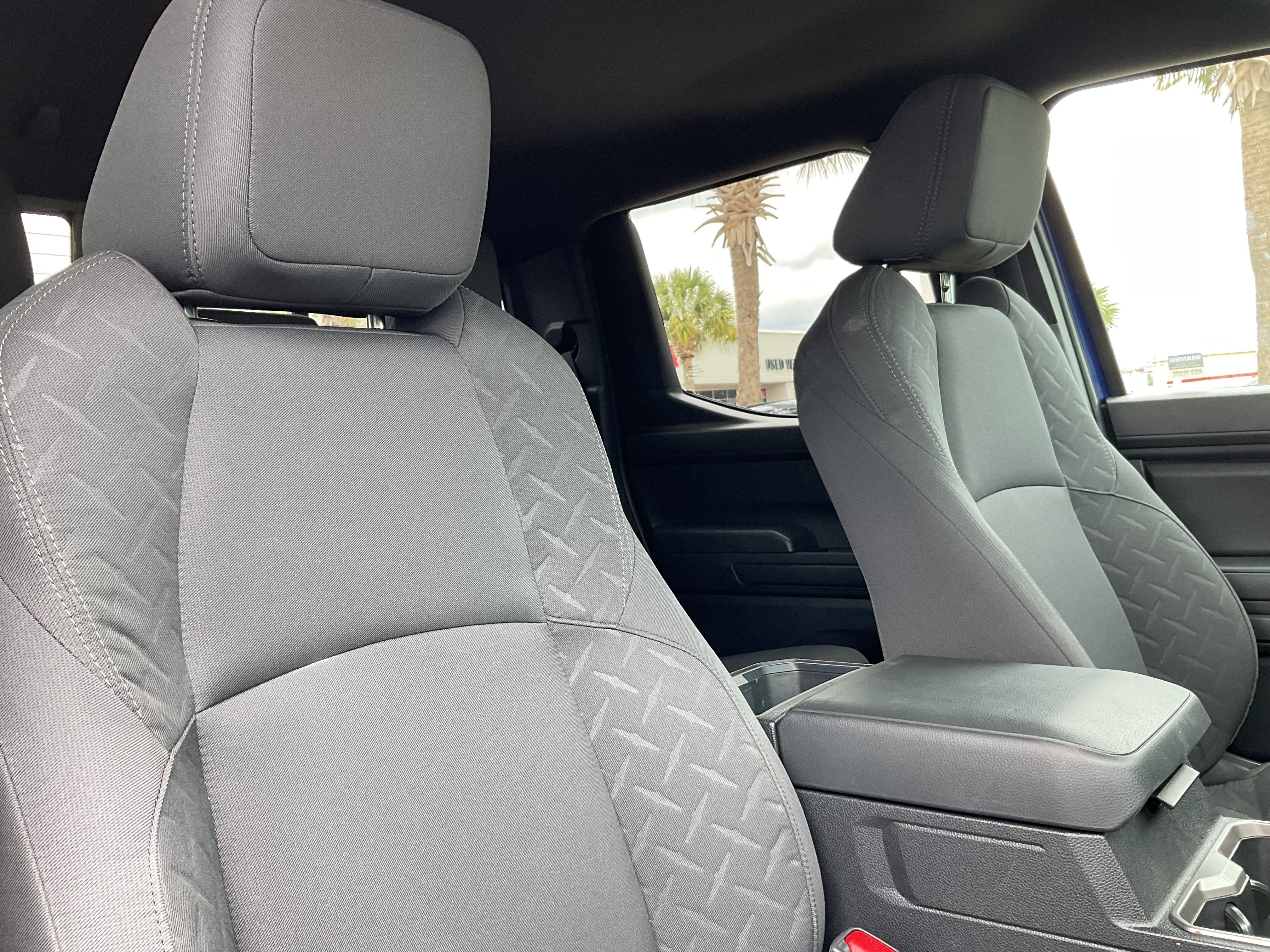 2025 Toyota TACOMA SR5 SR5