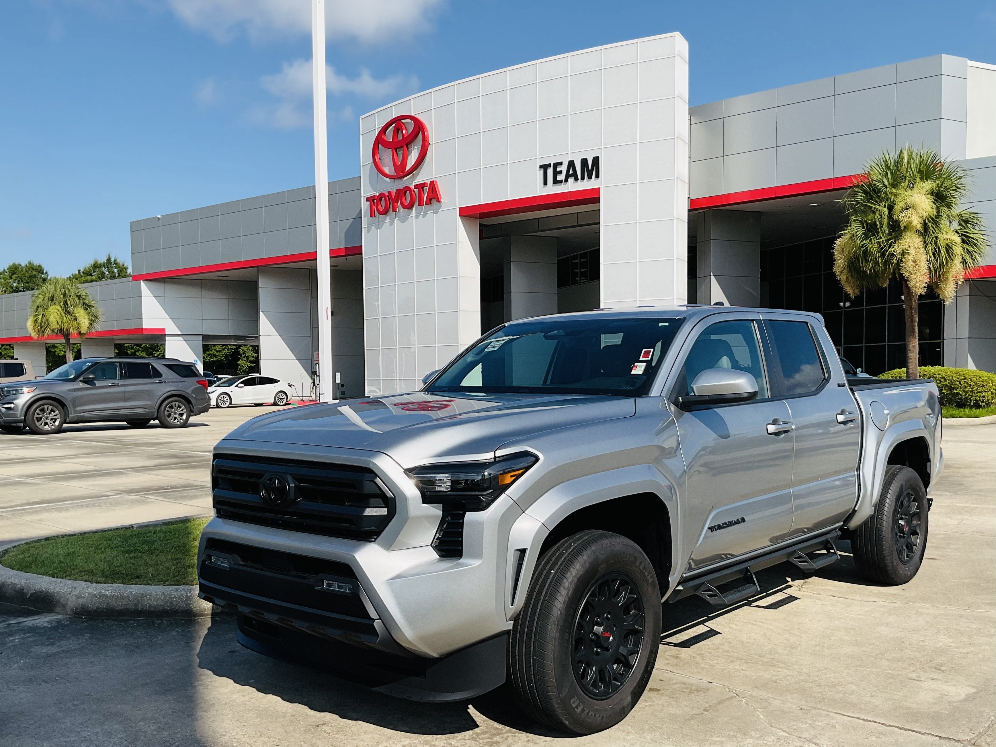 2025 Toyota Tacoma SR5