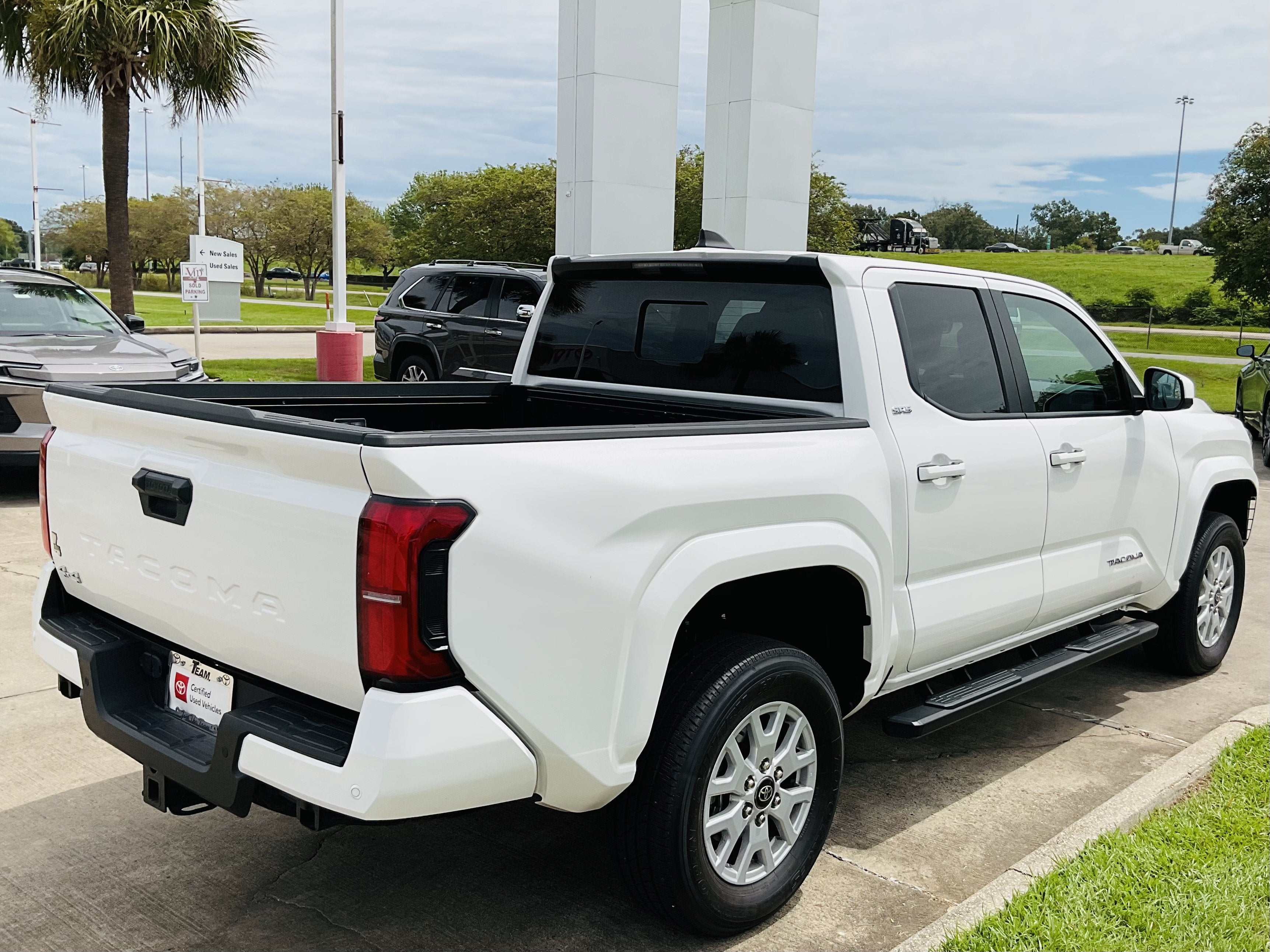 2025 Toyota Tacoma SR5