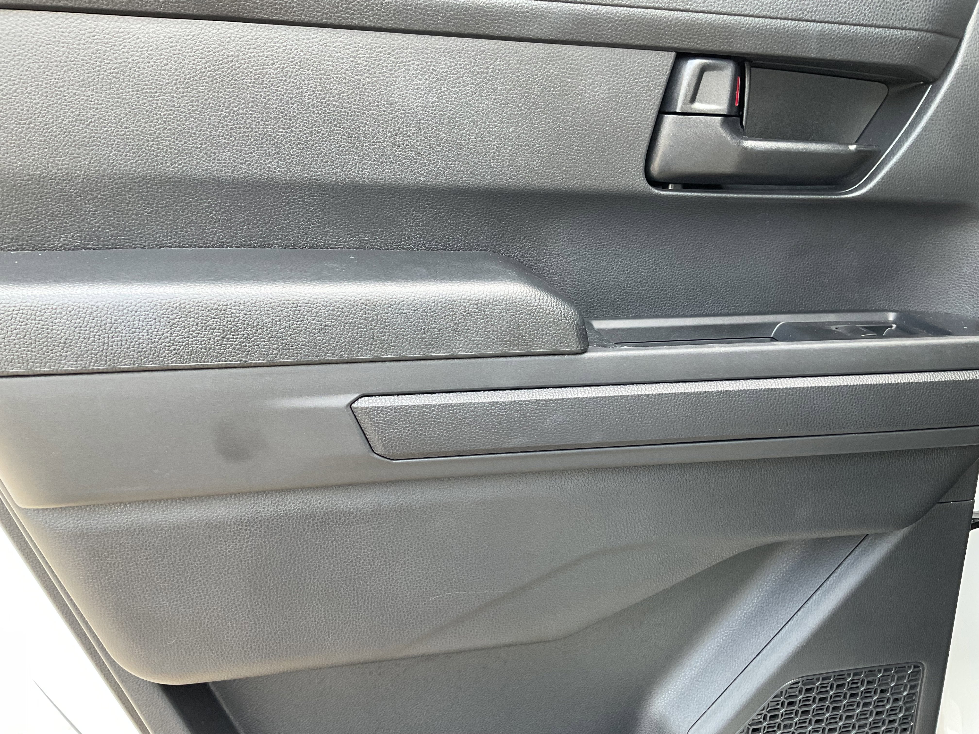 2025 Toyota Tacoma 4WD SR5
