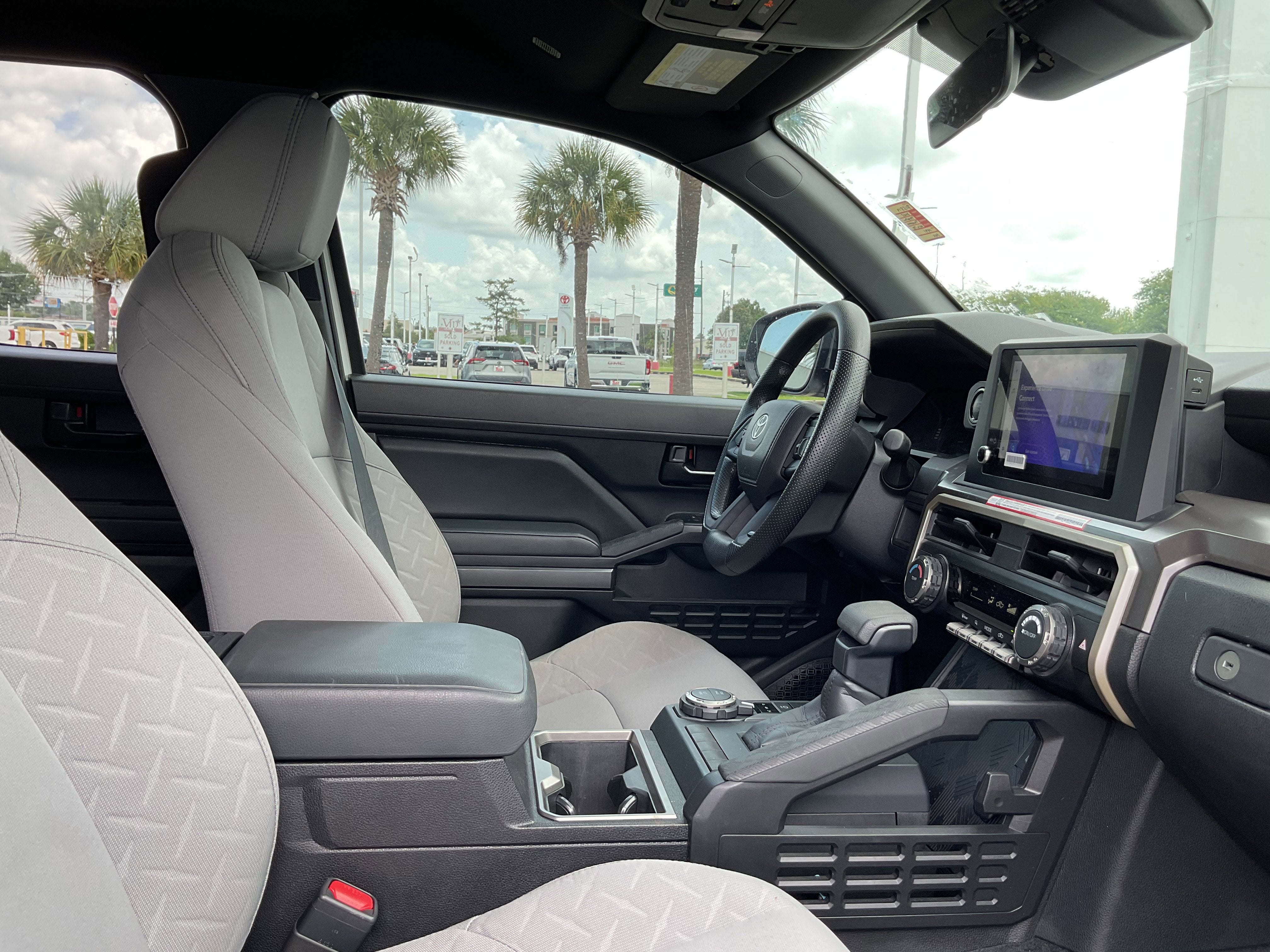 2025 Toyota Tacoma 4WD SR5