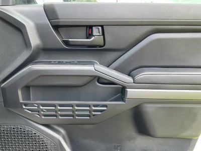 2025 Toyota Tacoma 4WD SR5