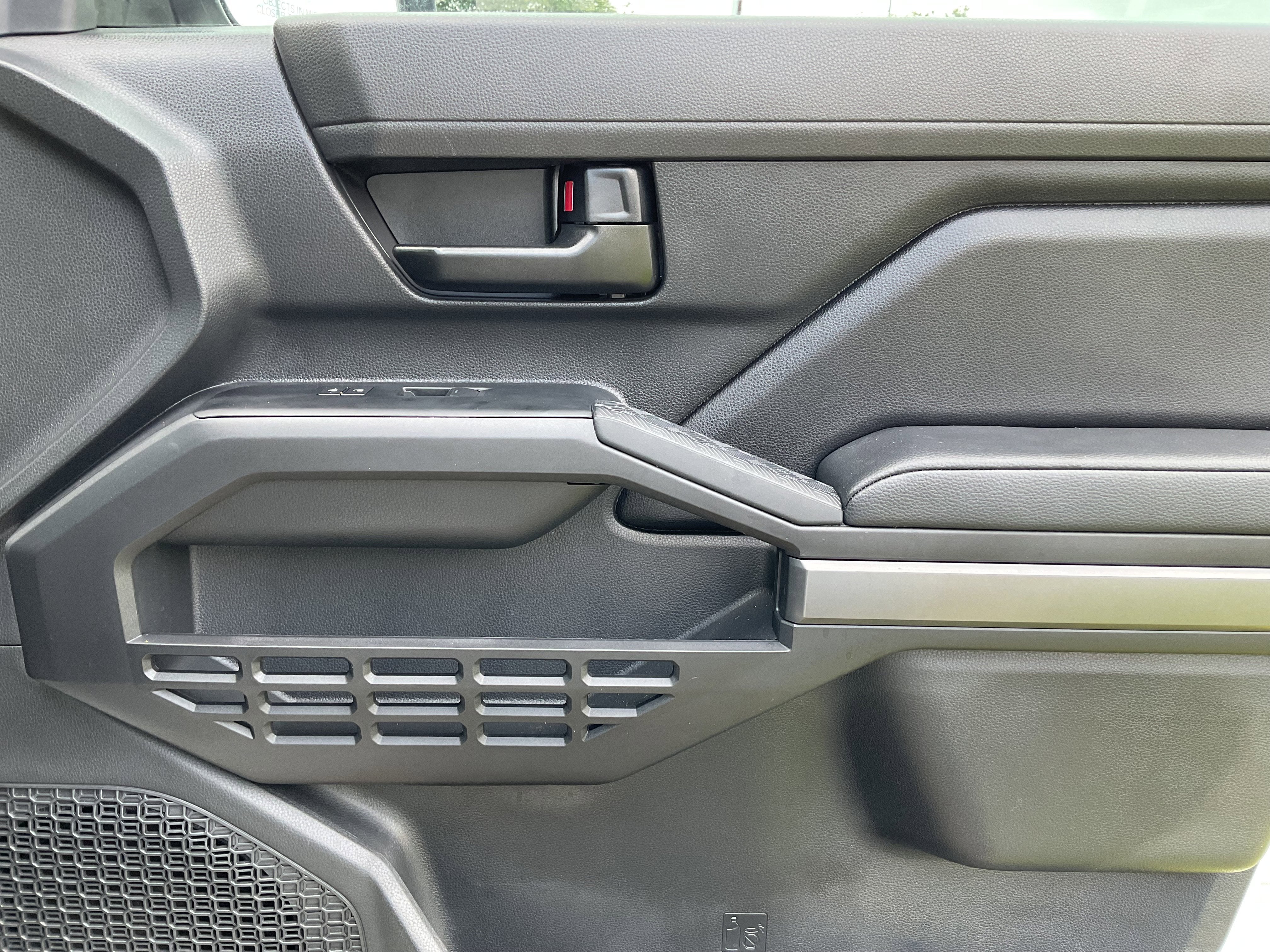 2025 Toyota Tacoma 4WD SR5