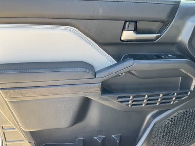 2025 Toyota TACOMA LIMITED TRD Sport