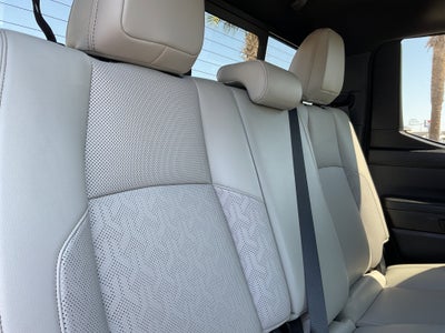 2025 Toyota TACOMA LIMITED TRD Sport