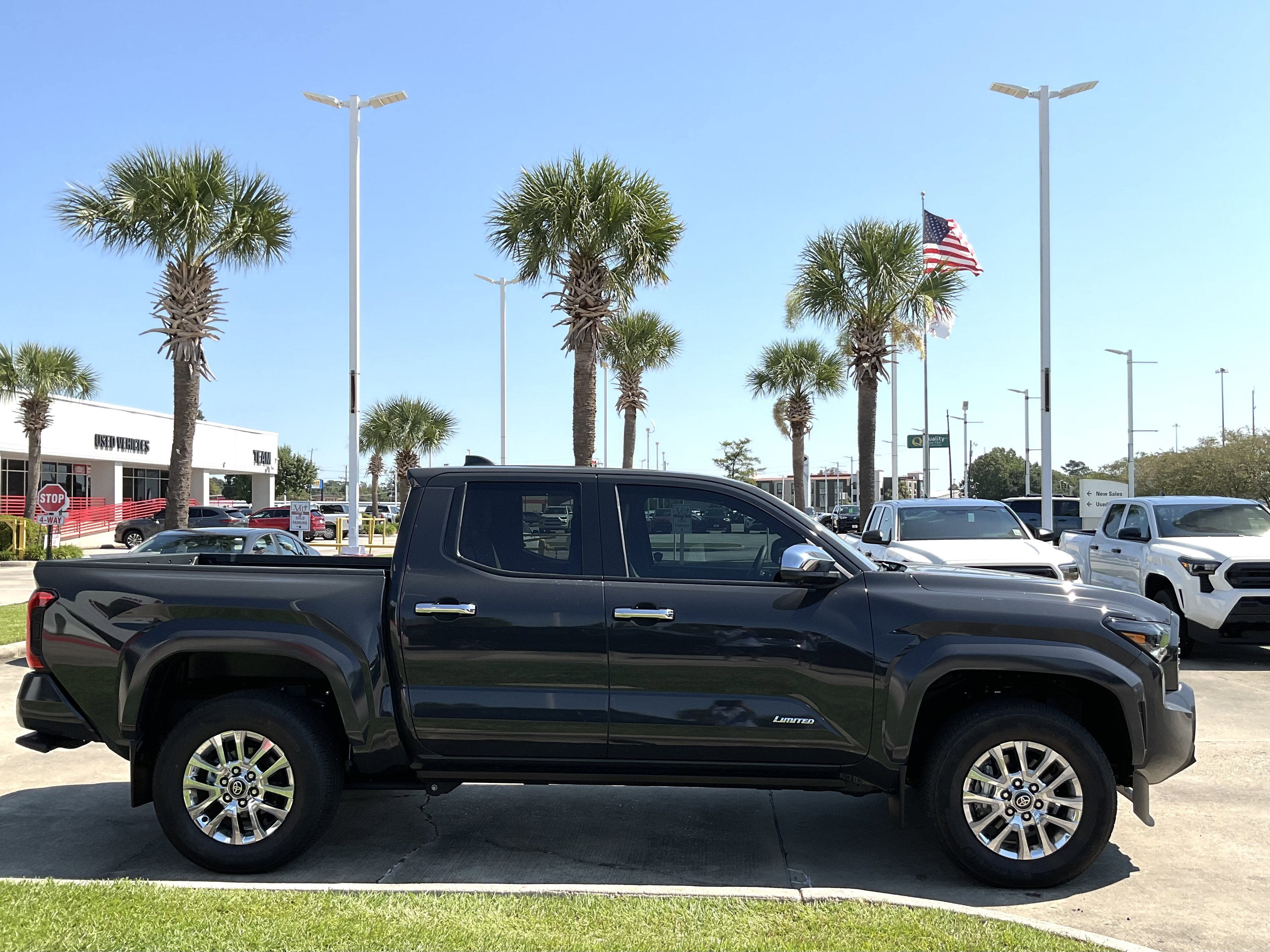 2025 Toyota TACOMA LIMITED TRD Sport