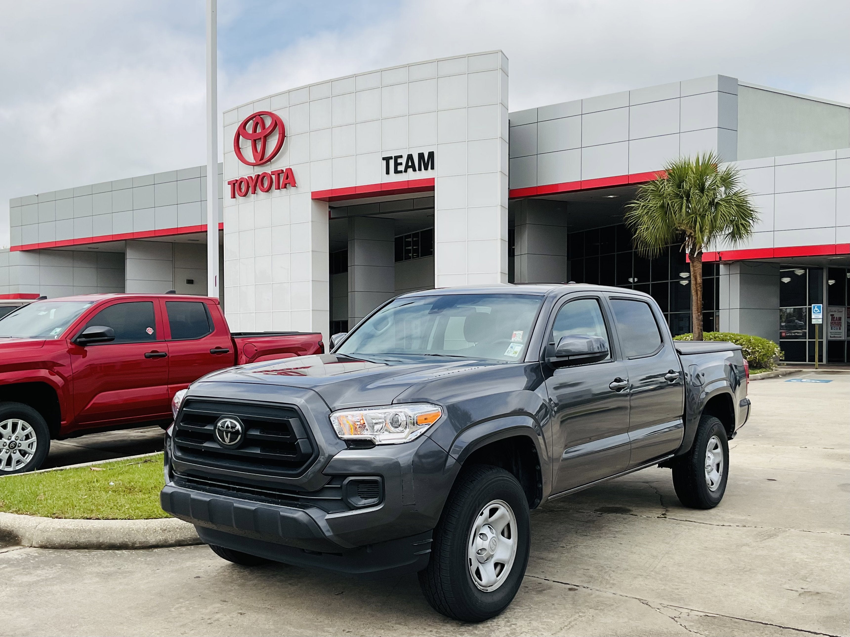 2022 Toyota TACOMA SR SR