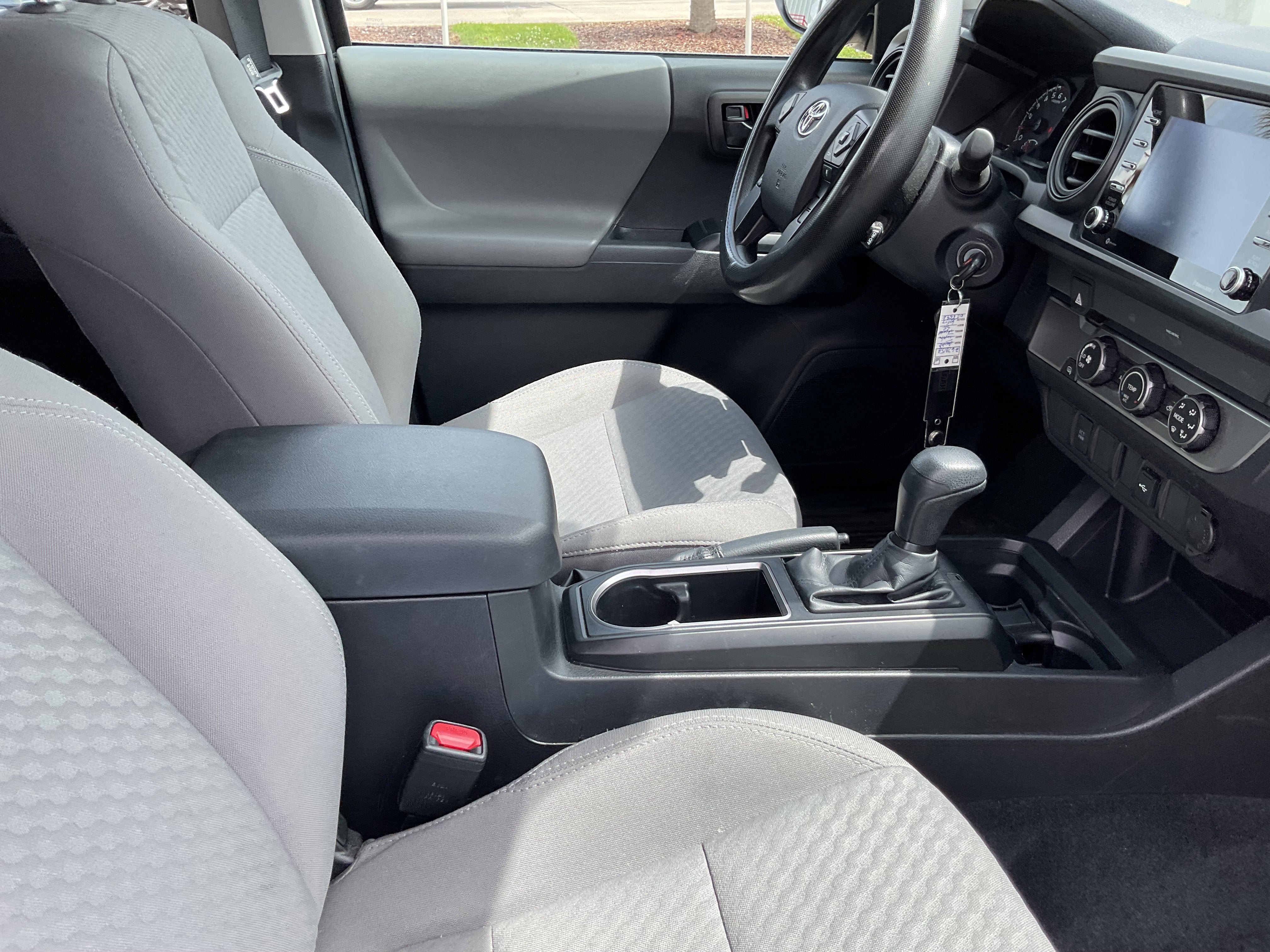 2022 Toyota TACOMA SR SR