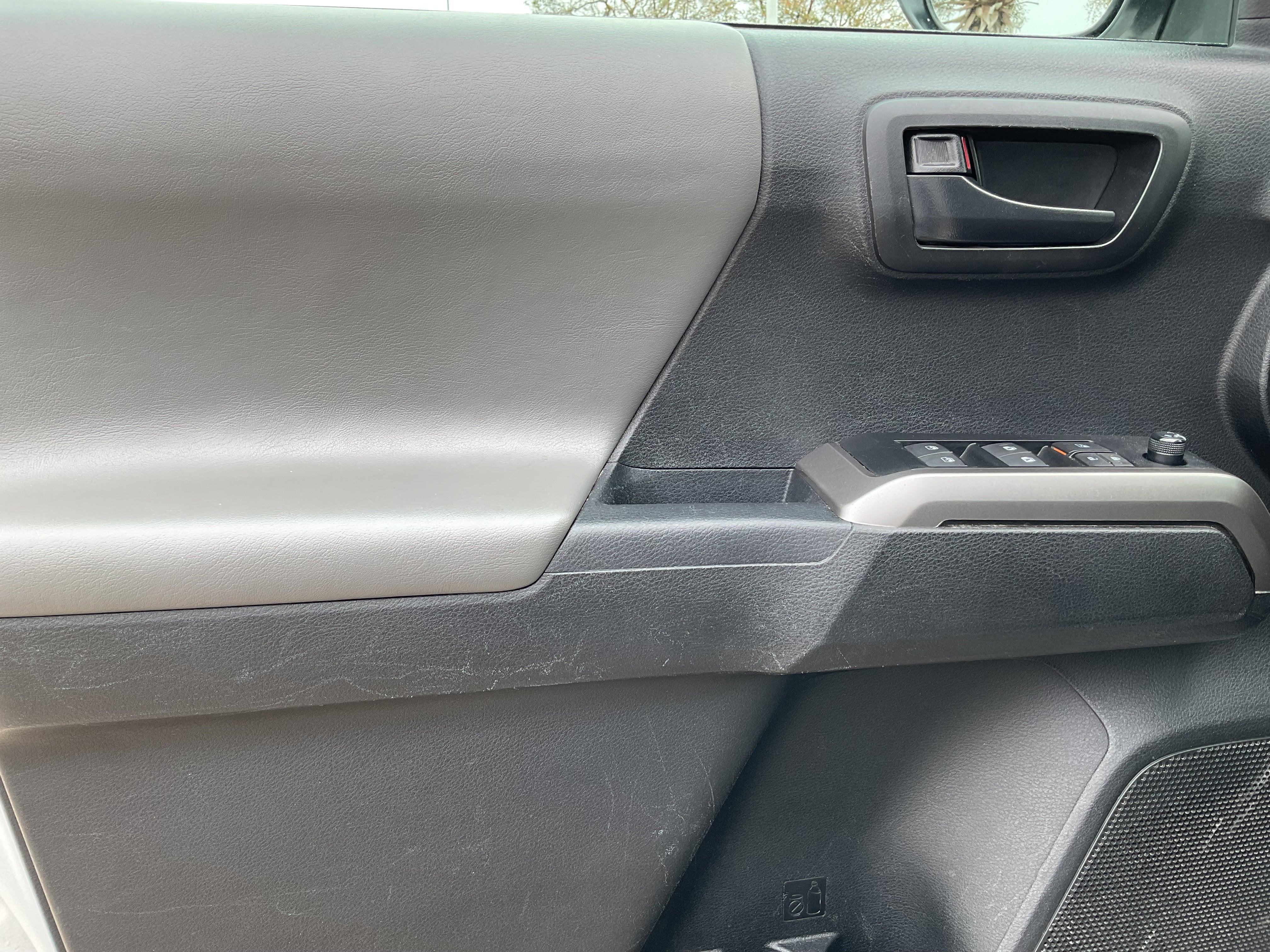 2023 Toyota TACOMA SR5 SR5