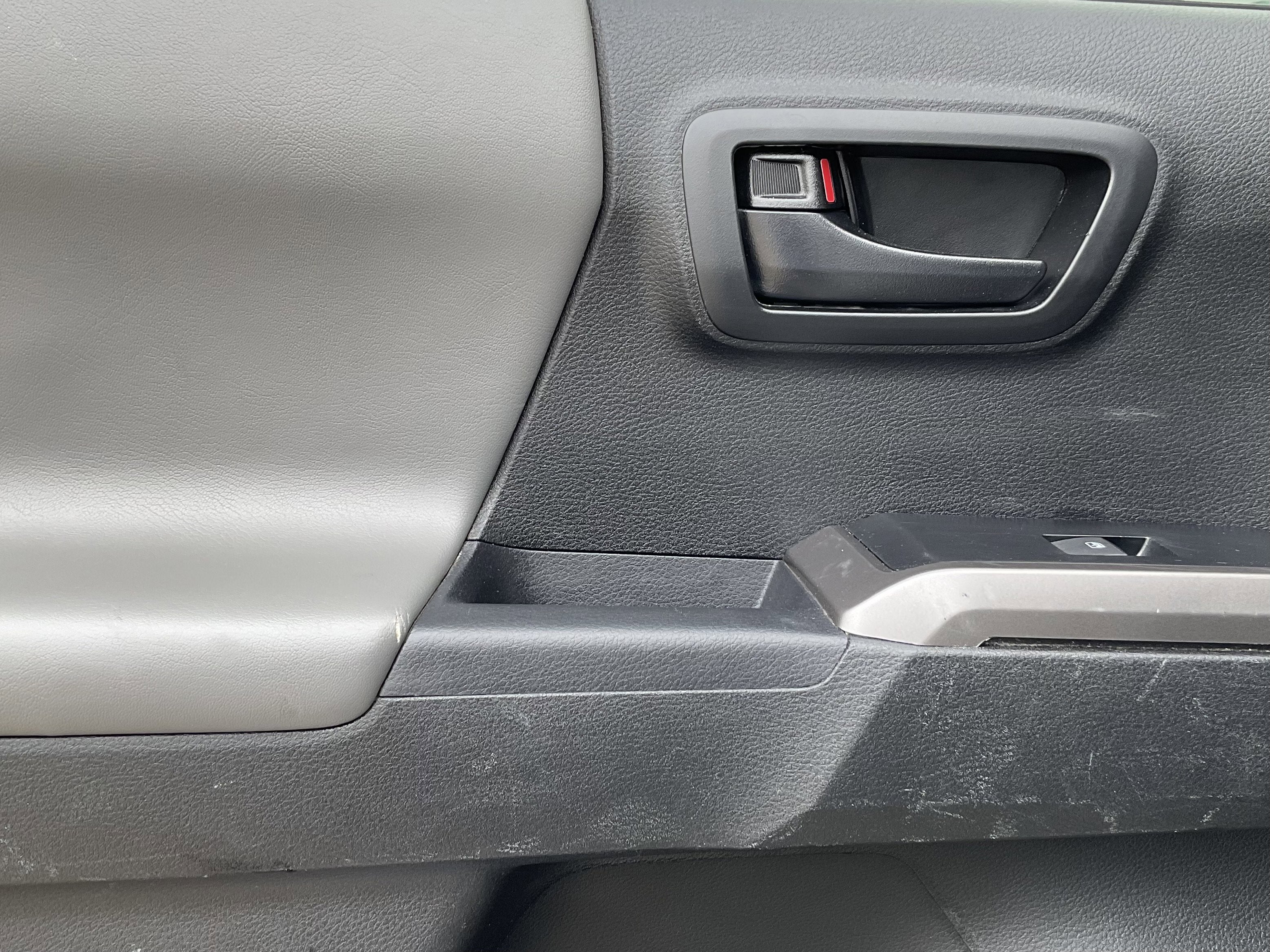 2023 Toyota TACOMA SR5 SR5