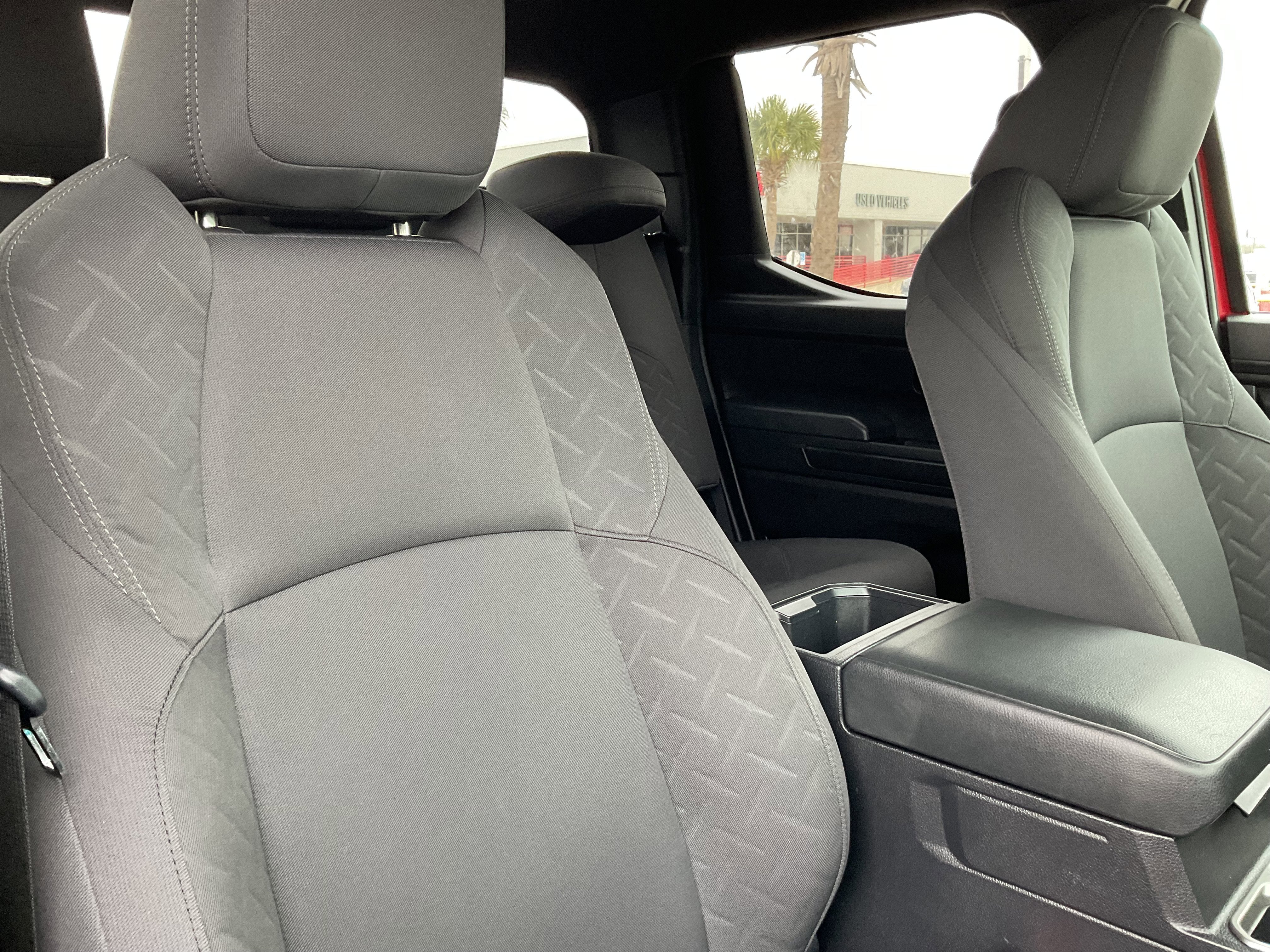 2024 Toyota TACOMA SR5 SR5