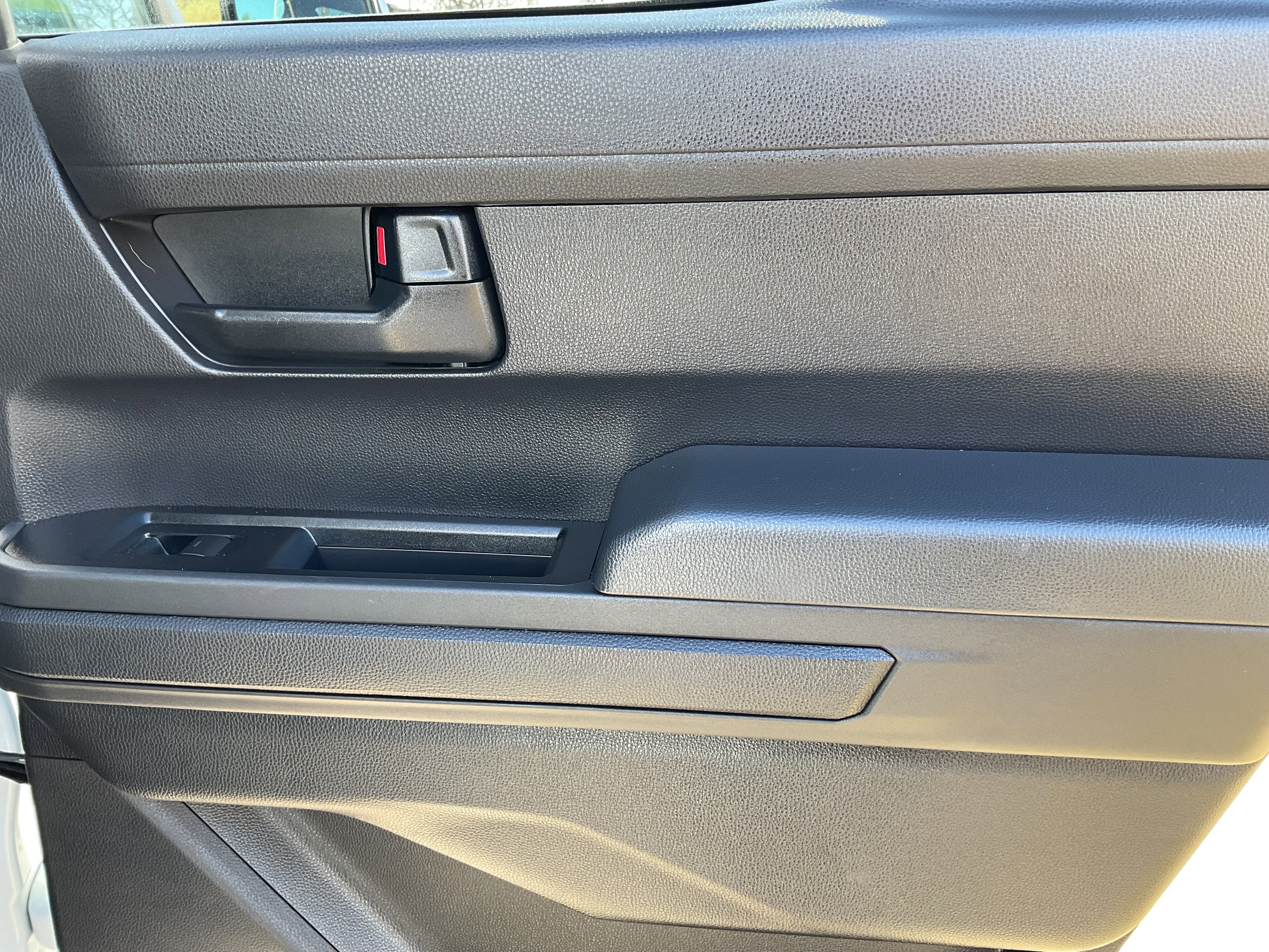 2025 Toyota TACOMA SR SR