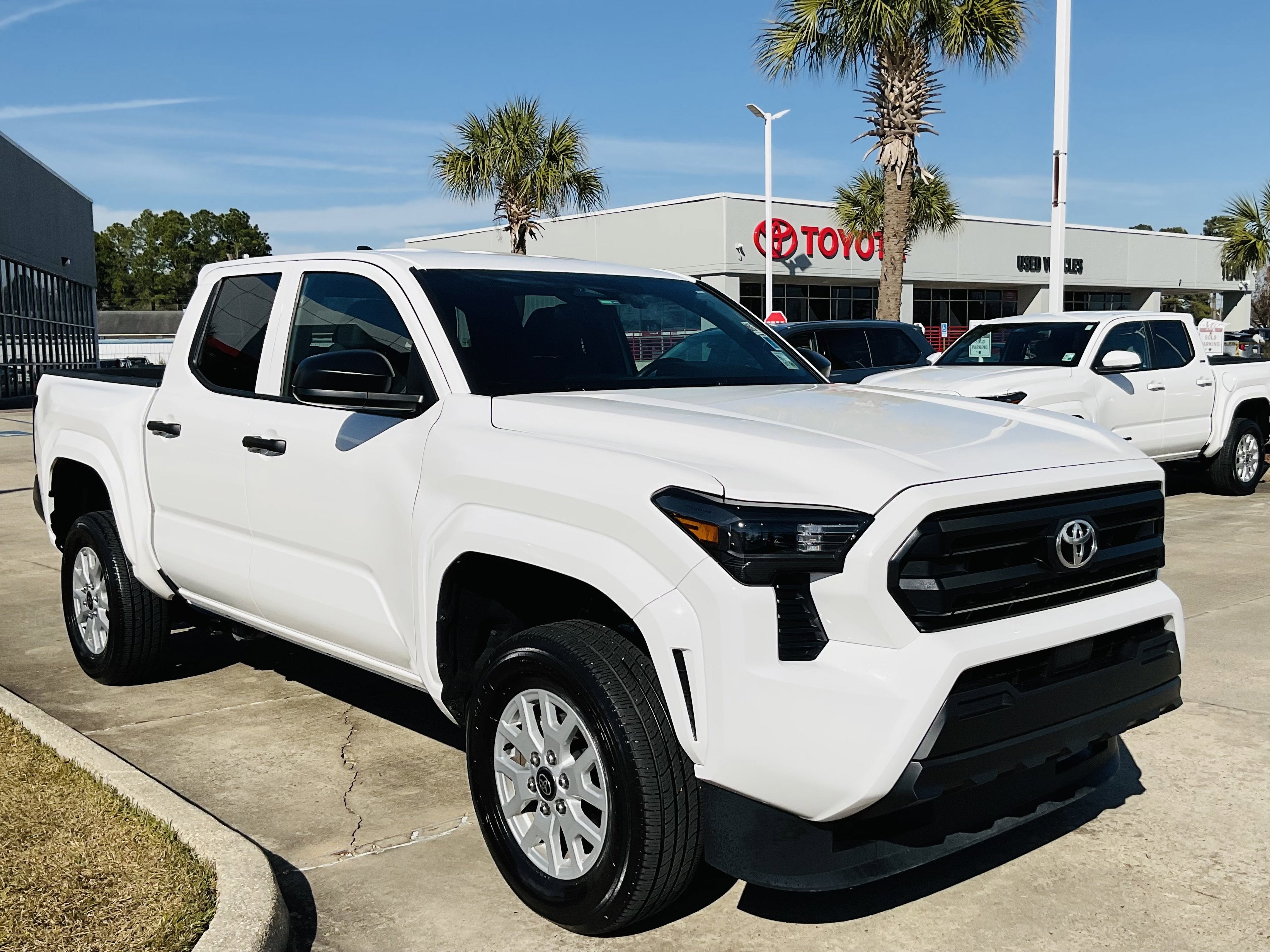 2025 Toyota TACOMA SR SR