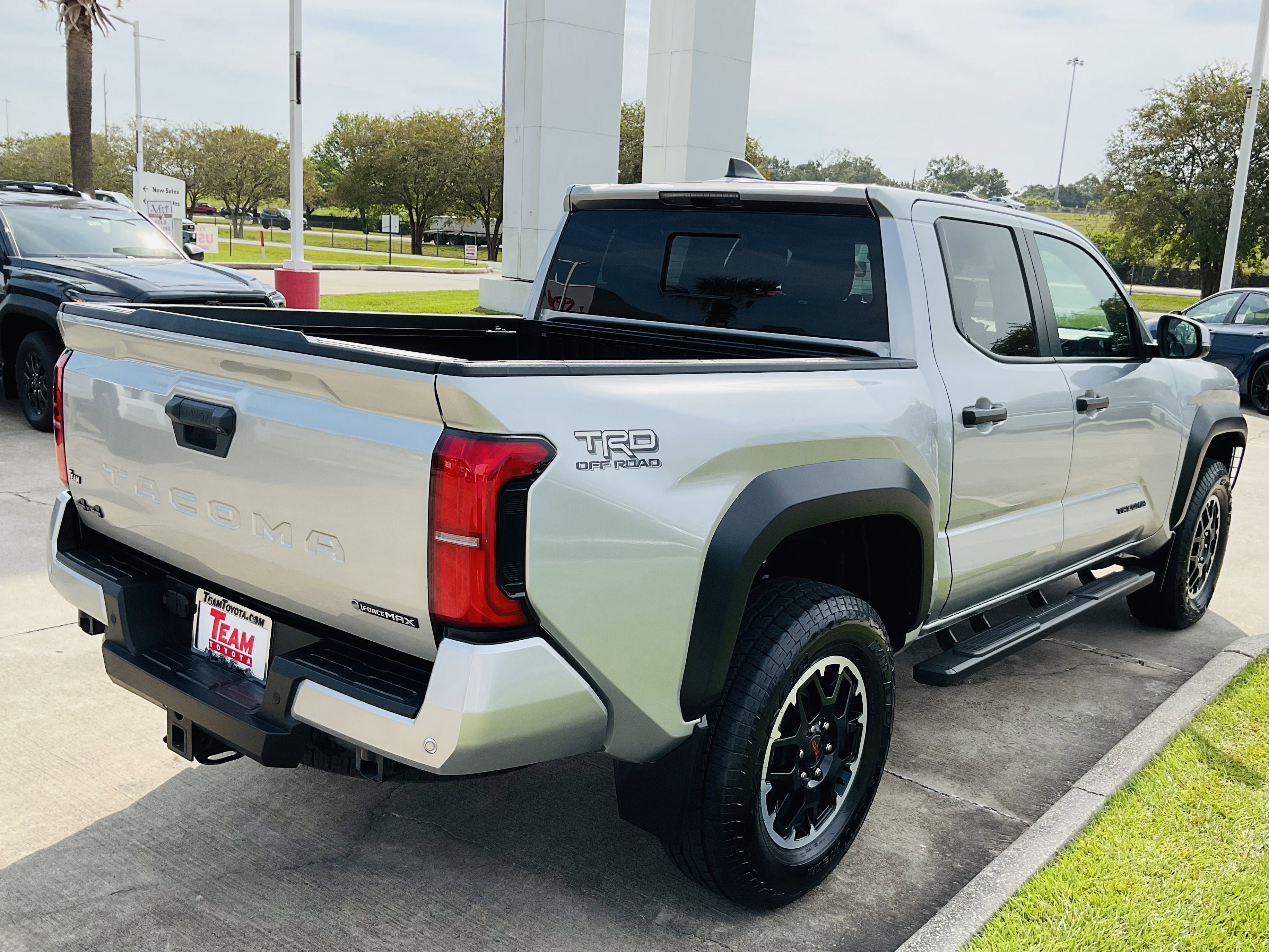 2024 Toyota TACOMA TRD OFFRD TRD Off Road Hybrid