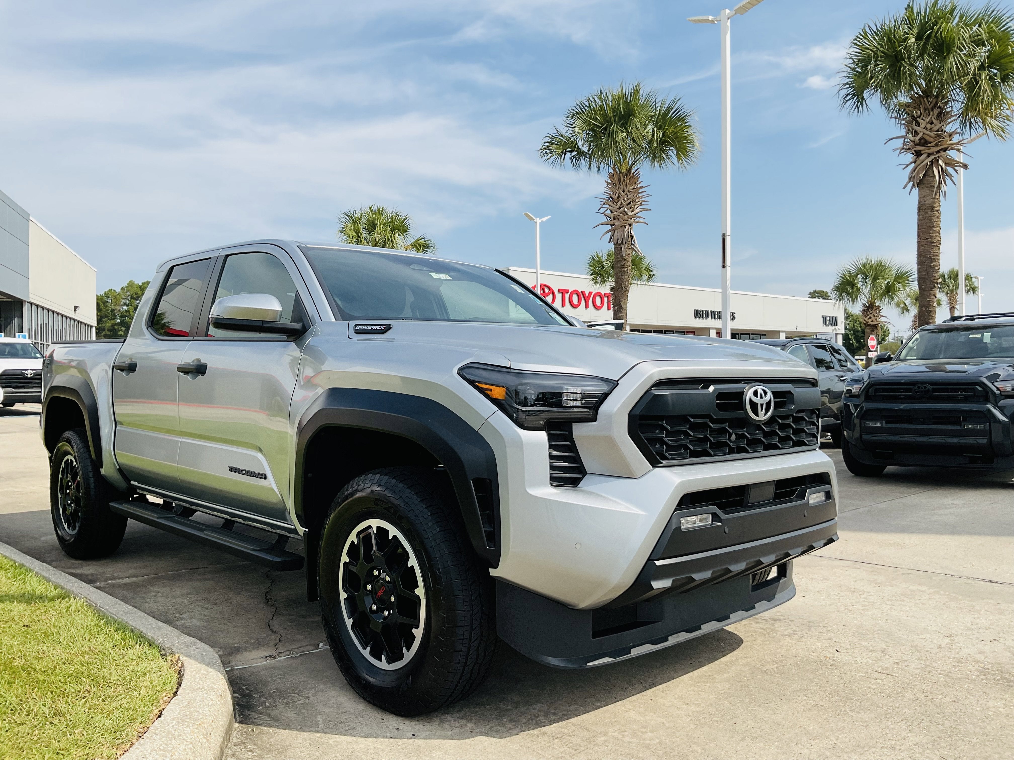 2024 Toyota TACOMA TRD OFFRD TRD Off Road Hybrid