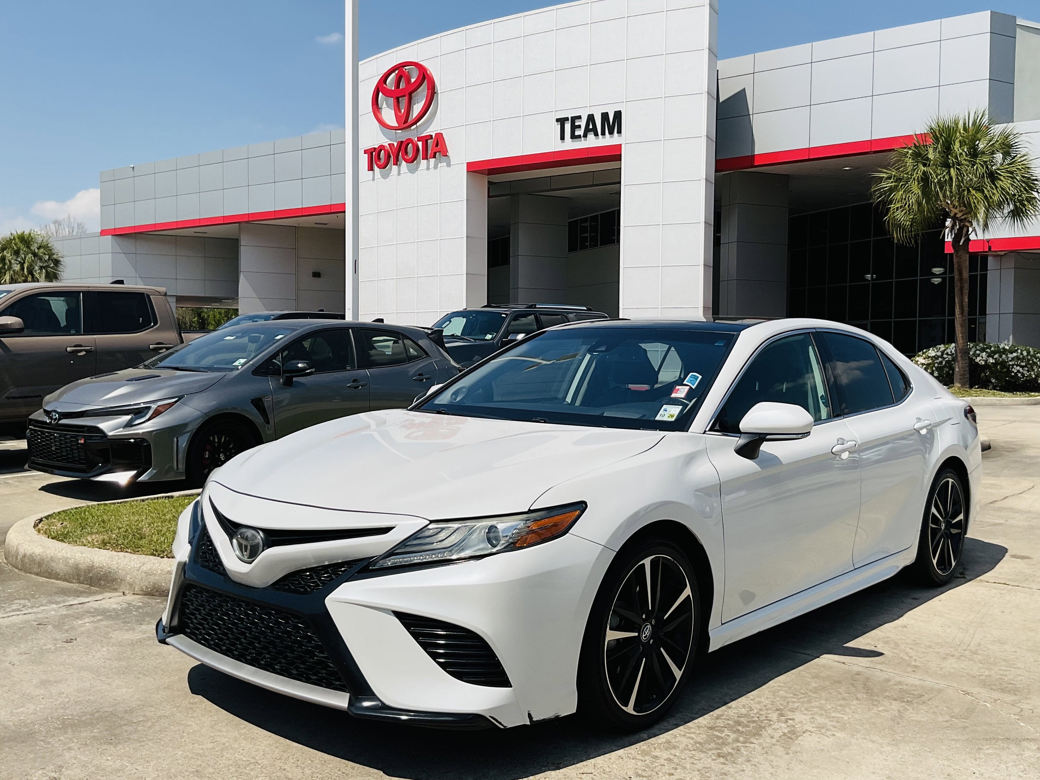2019 Toyota CAMRY XLE V6