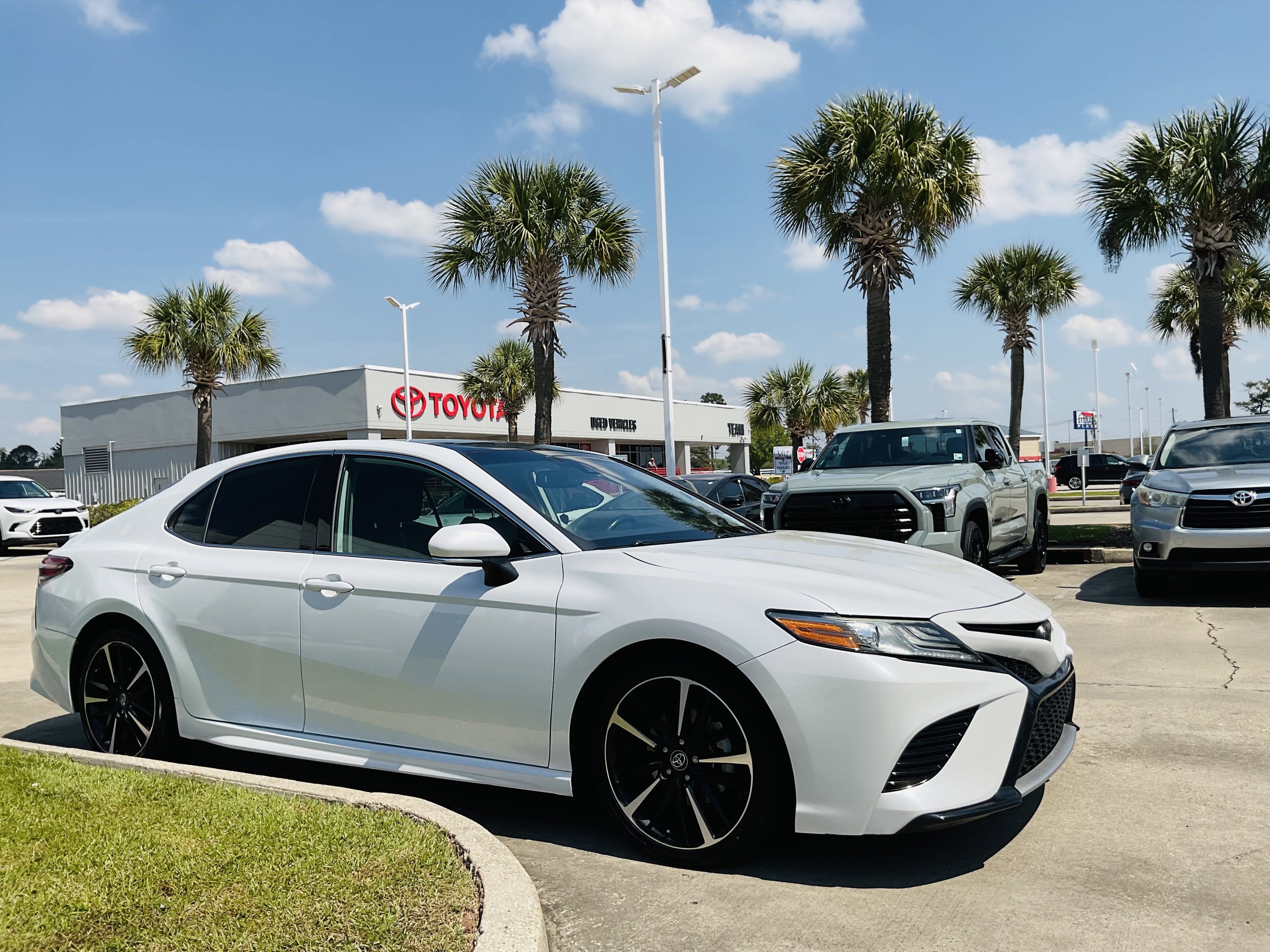 2019 Toyota CAMRY XLE V6
