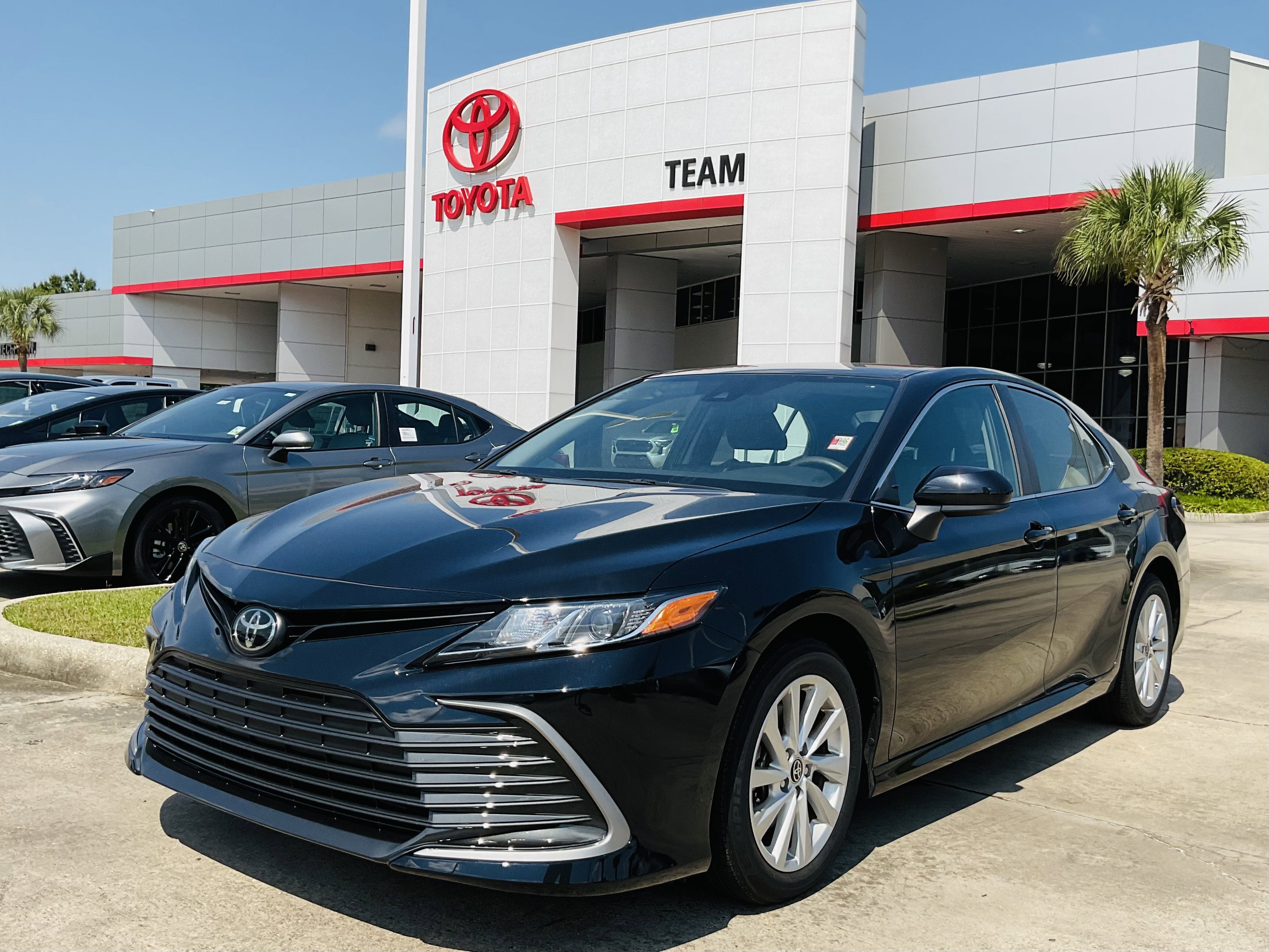 2023 Toyota CAMRY LE