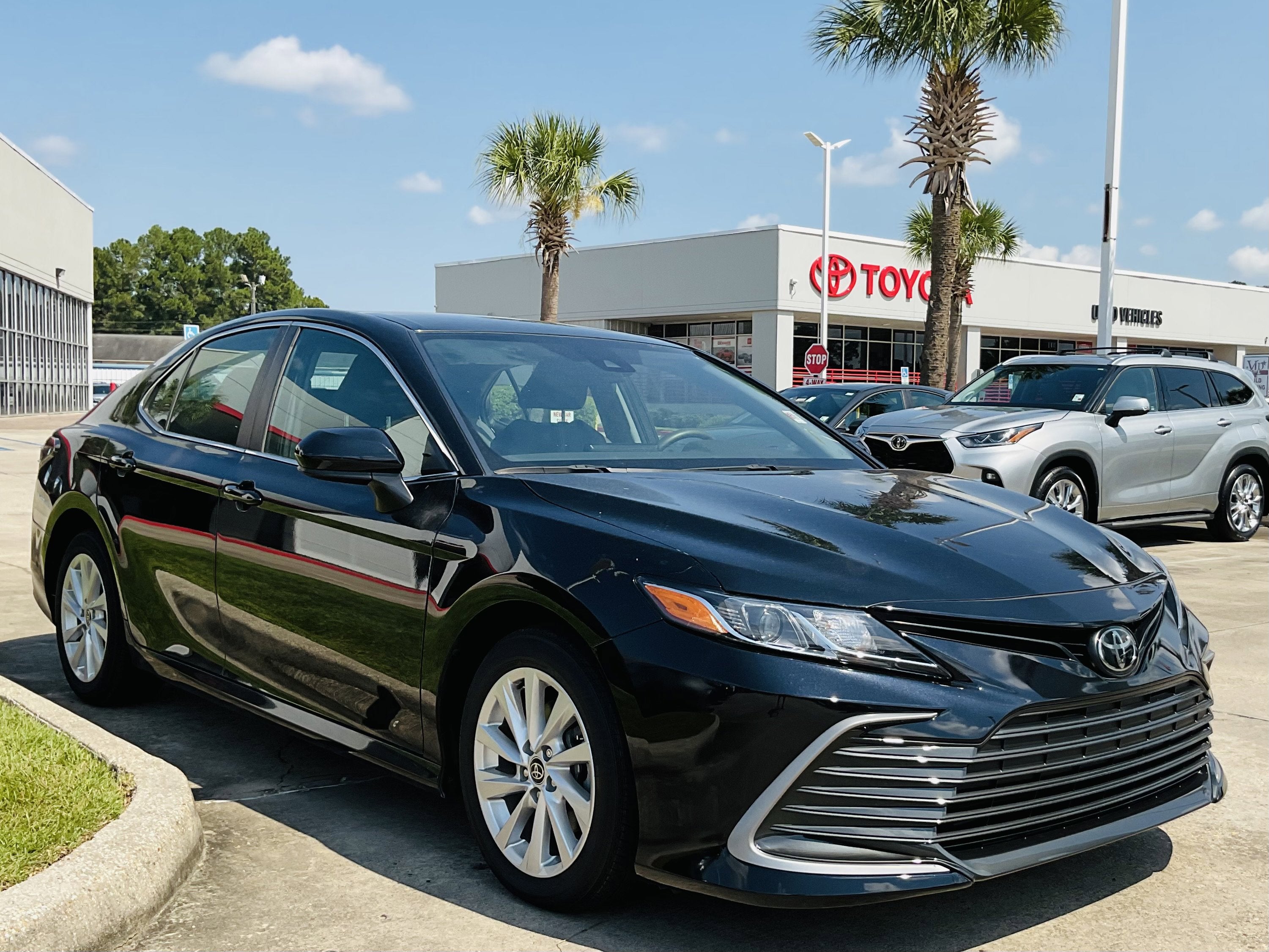 2023 Toyota CAMRY LE