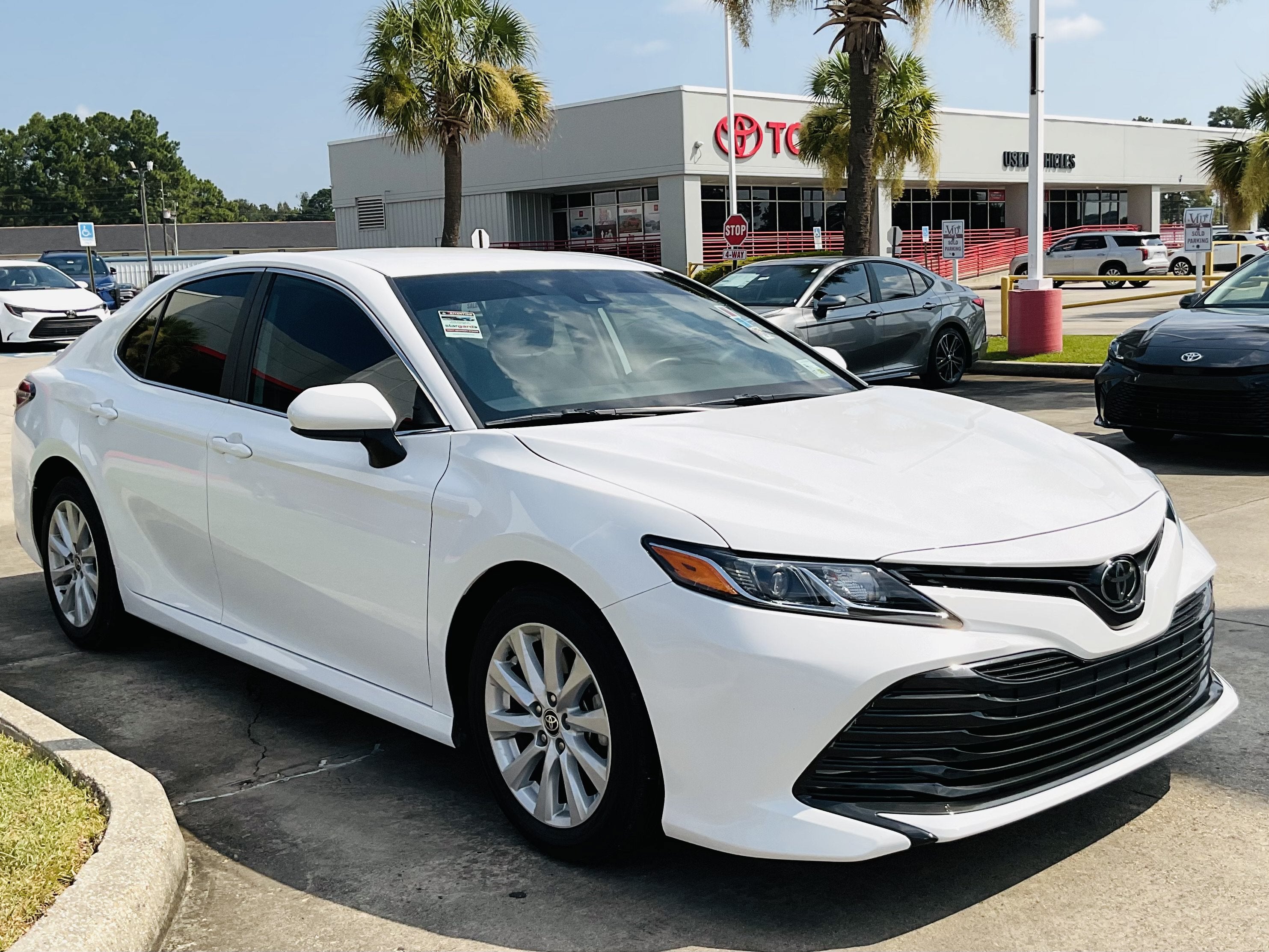 2020 Toyota Camry LE