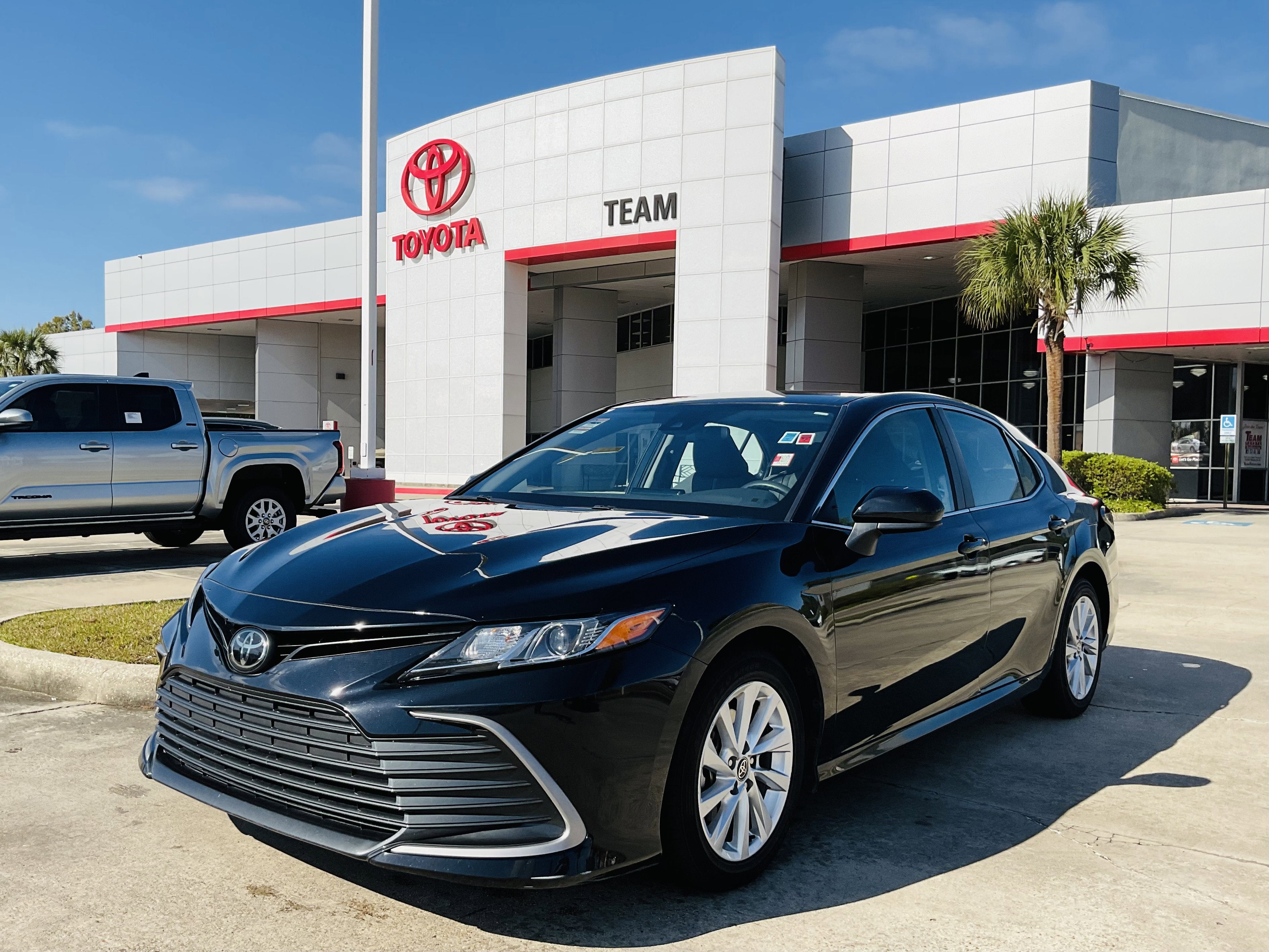 2023 Toyota CAMRY LE