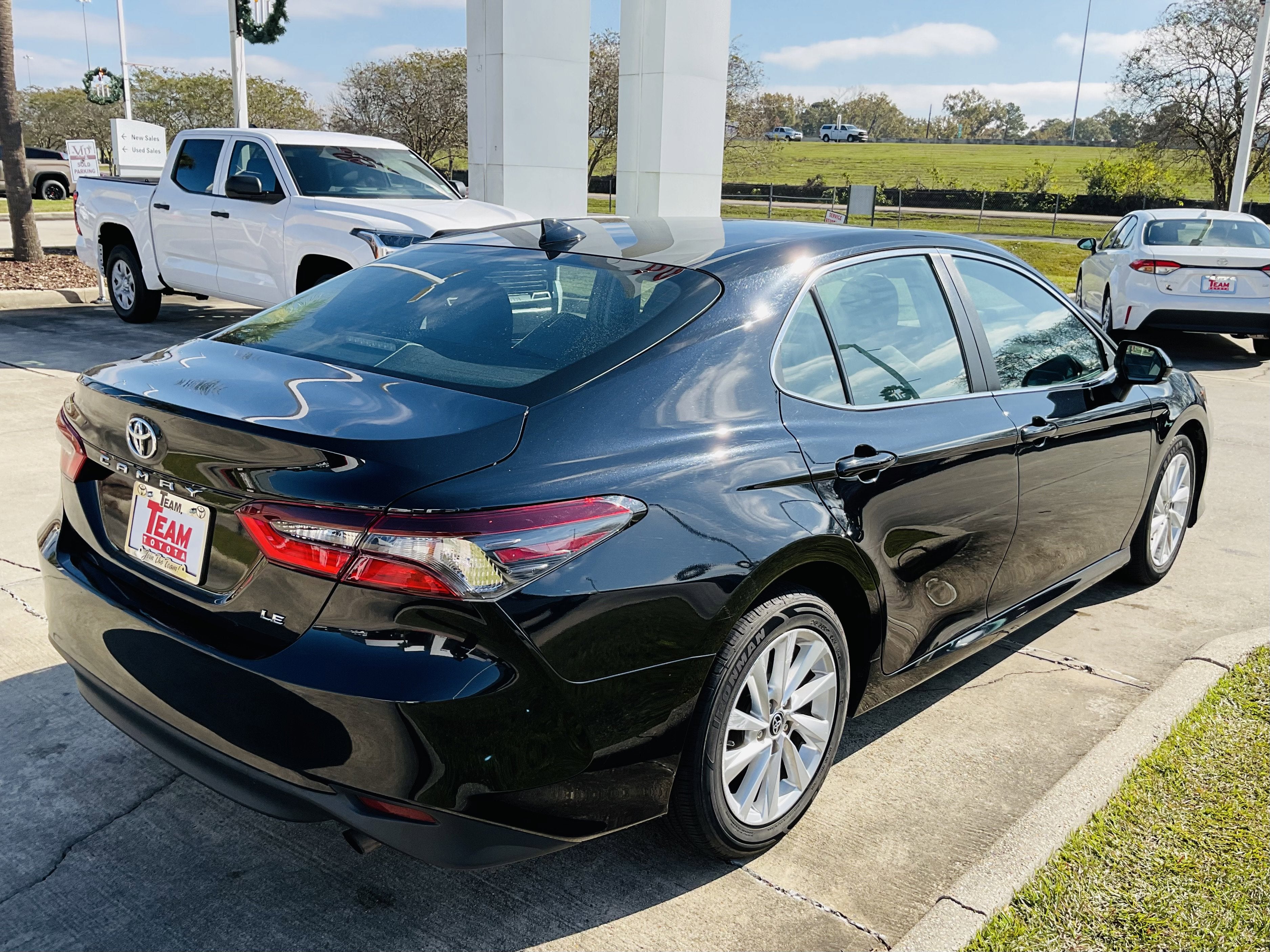 2023 Toyota CAMRY LE
