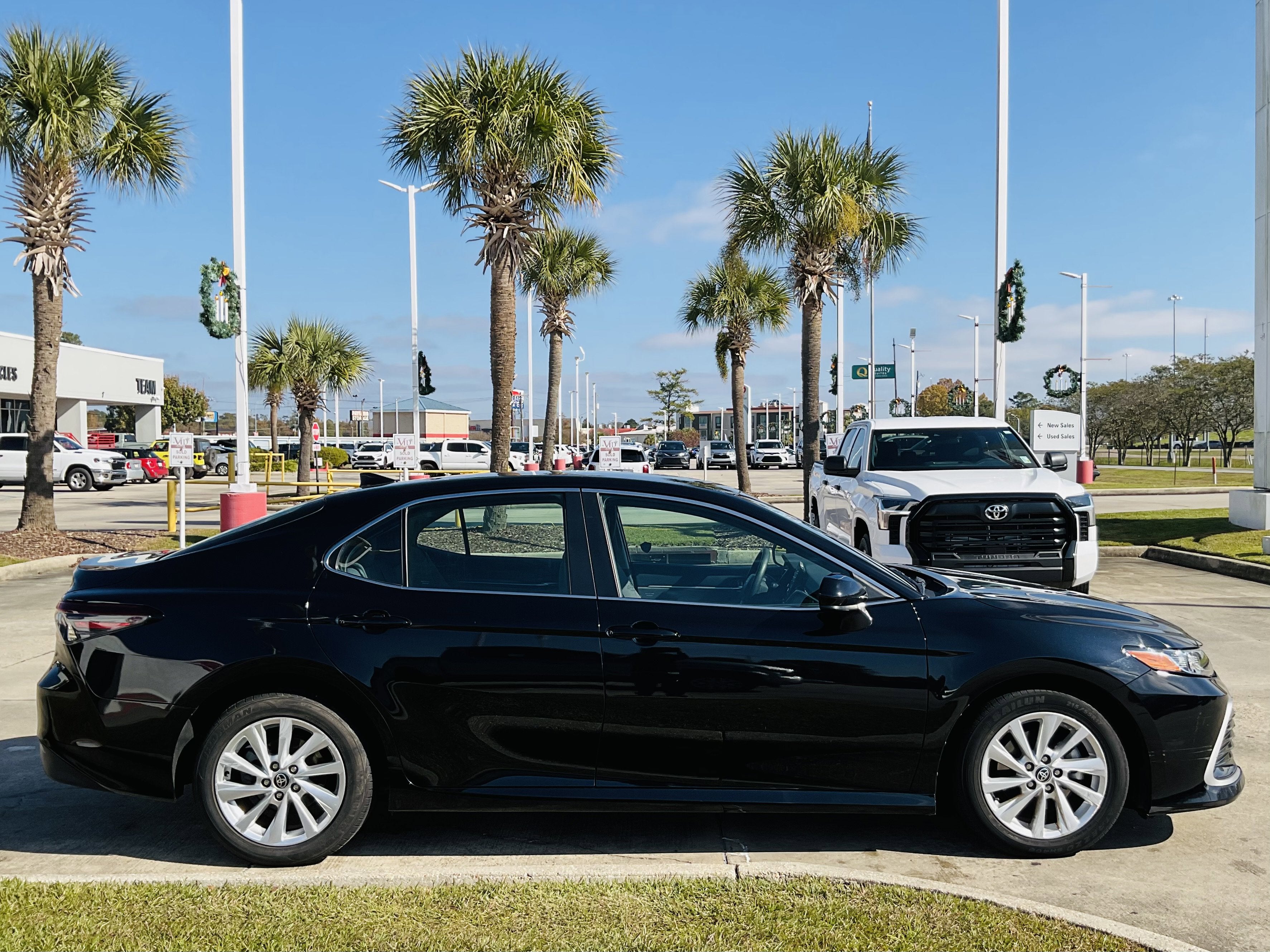 2023 Toyota CAMRY LE