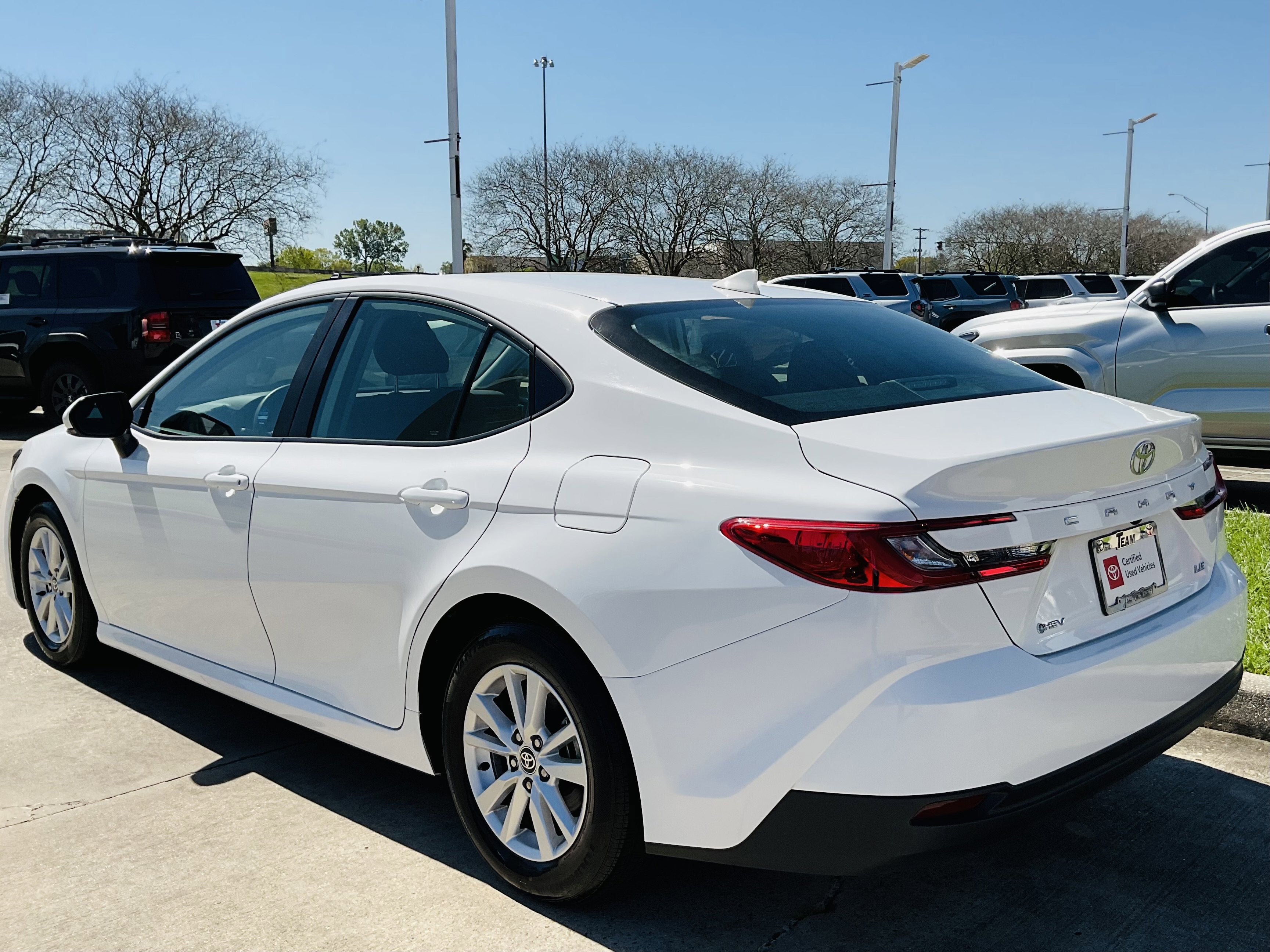 2025 Toyota CAMRY LE