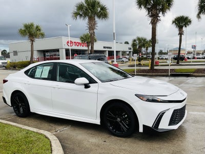 2025 Toyota CAMRY SE