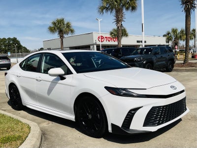 2025 Toyota CAMRY SE