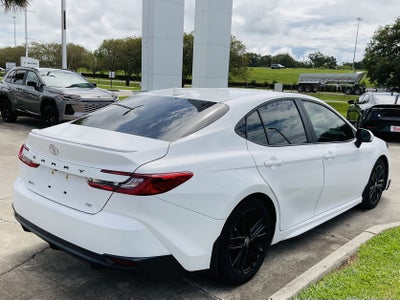 2025 Toyota Camry SE