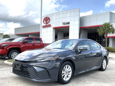 2025 Toyota CAMRY LE
