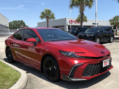 2025 Toyota CAMRY SE