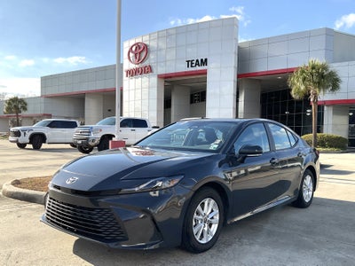 2025 Toyota CAMRY LE