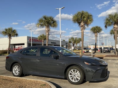 2025 Toyota CAMRY LE