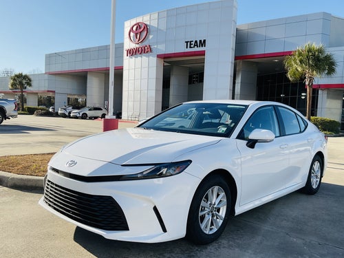 2025 Toyota CAMRY LE