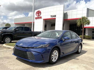 2025 Toyota CAMRY LE